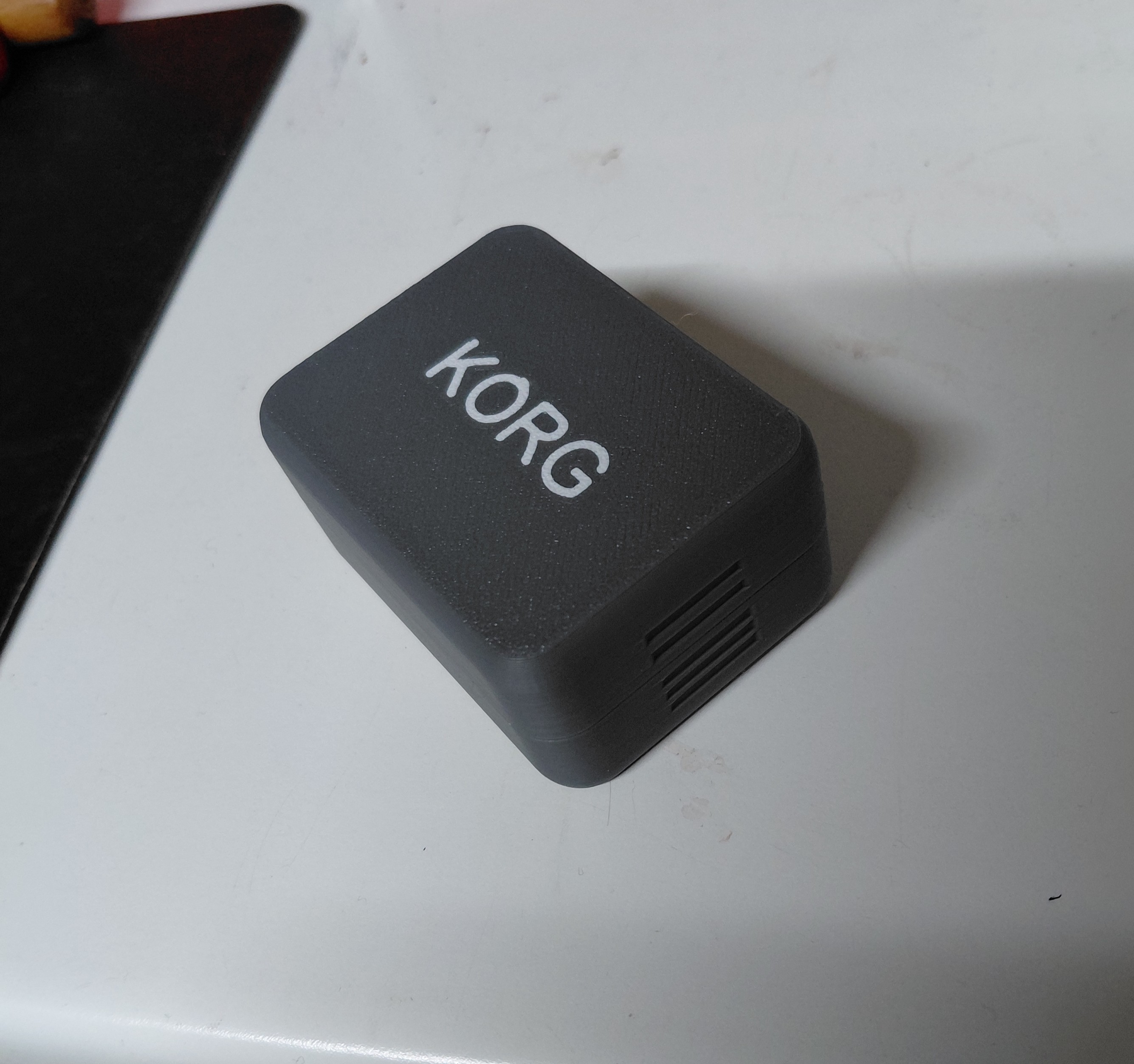 custodia accordatore korg, porta plettro e batteria di ricambio