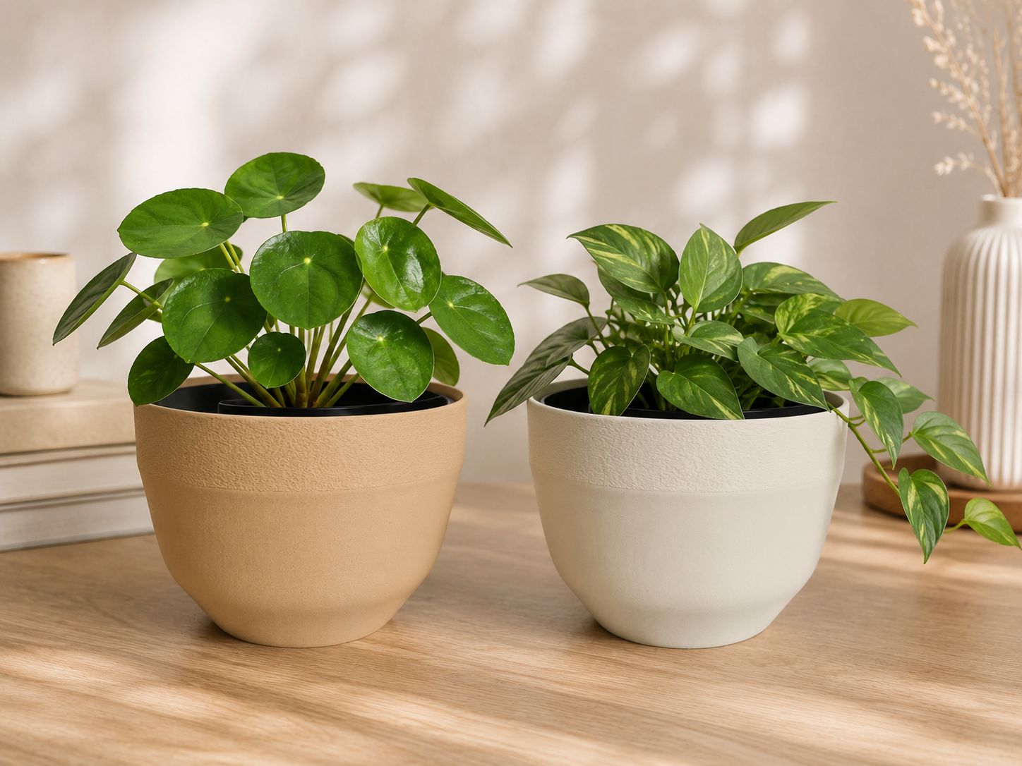 Scandinavian planter with inner pot