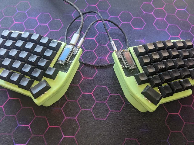 Lily58 Case with Tenting