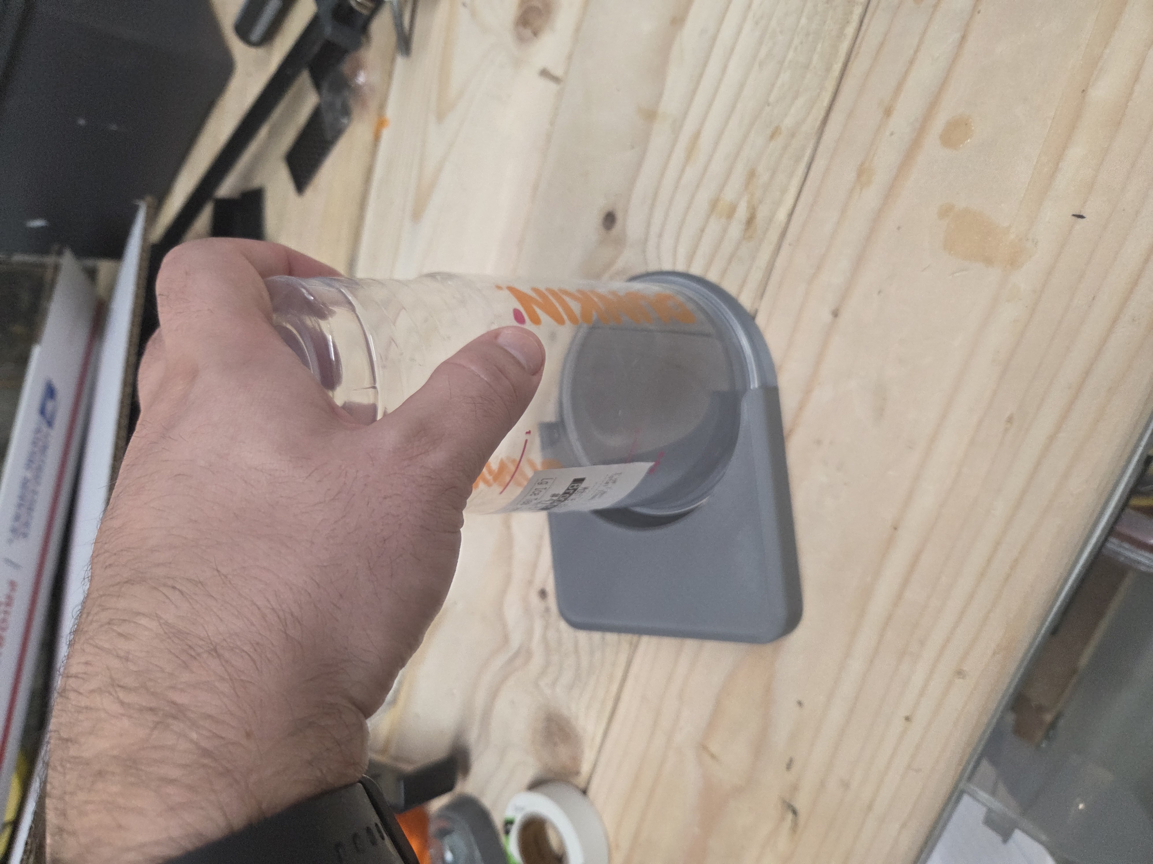 Miniatura 2 do modelo 3D Upcycled Cup Bug Catcher Simple