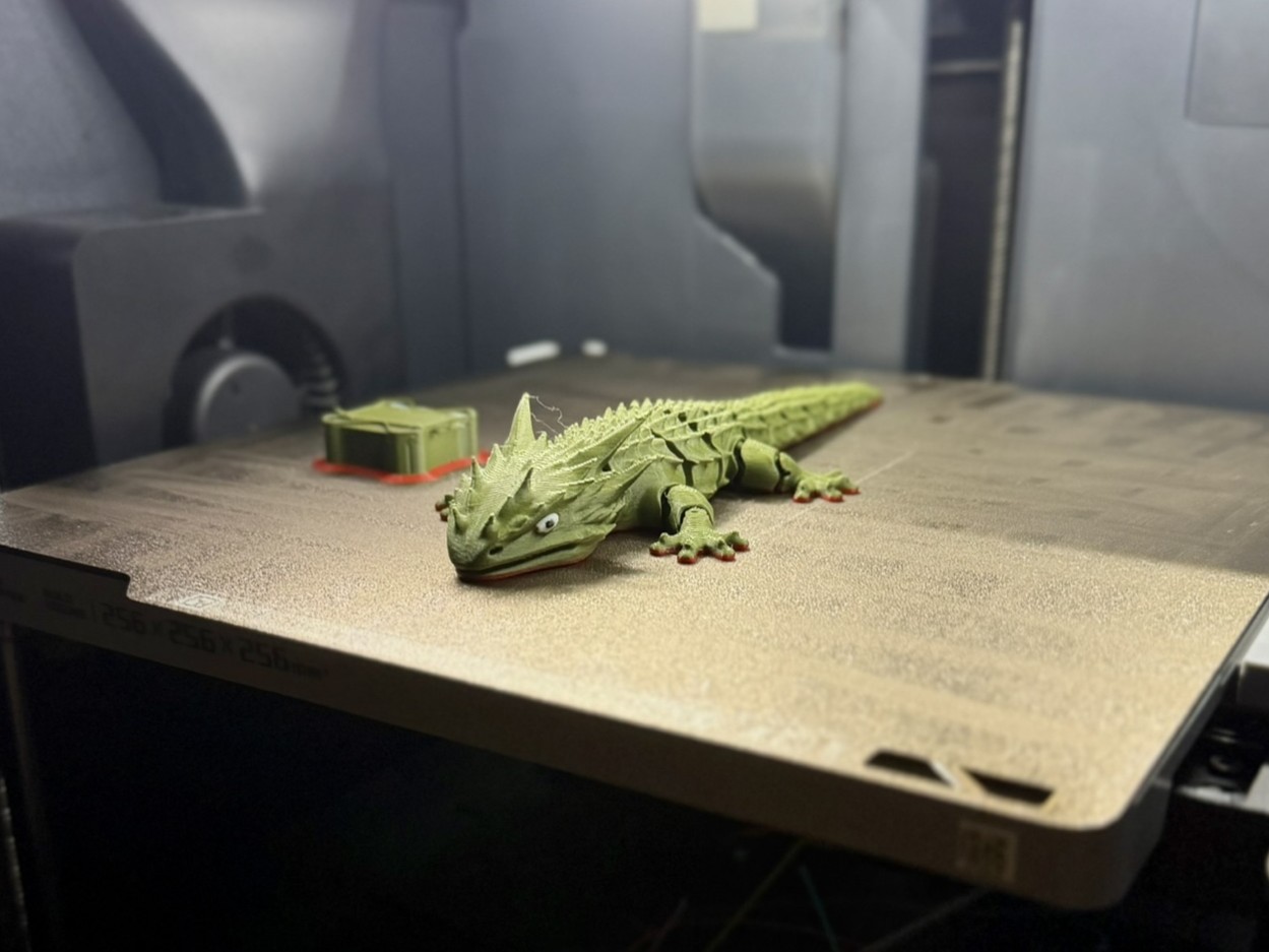 Miniatura 3 do modelo 3D Articulated flexi lizard