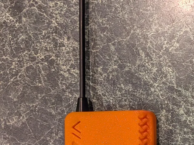 H1+ T096 - Enhanced H1+ Case for Heltec T096 by vascosim running Meshtastic