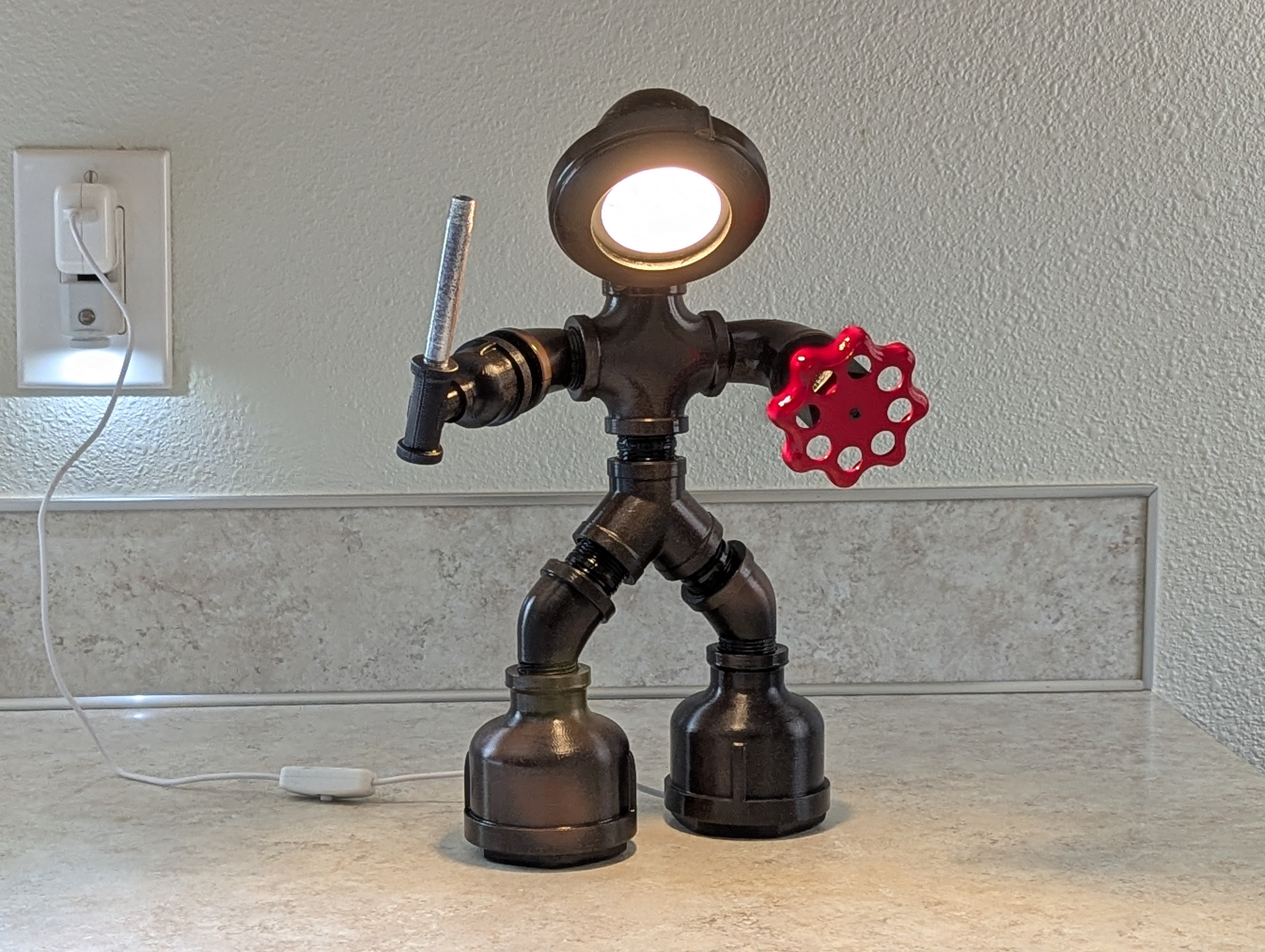 PipeKnight, A 3D printed robot pipe lamp