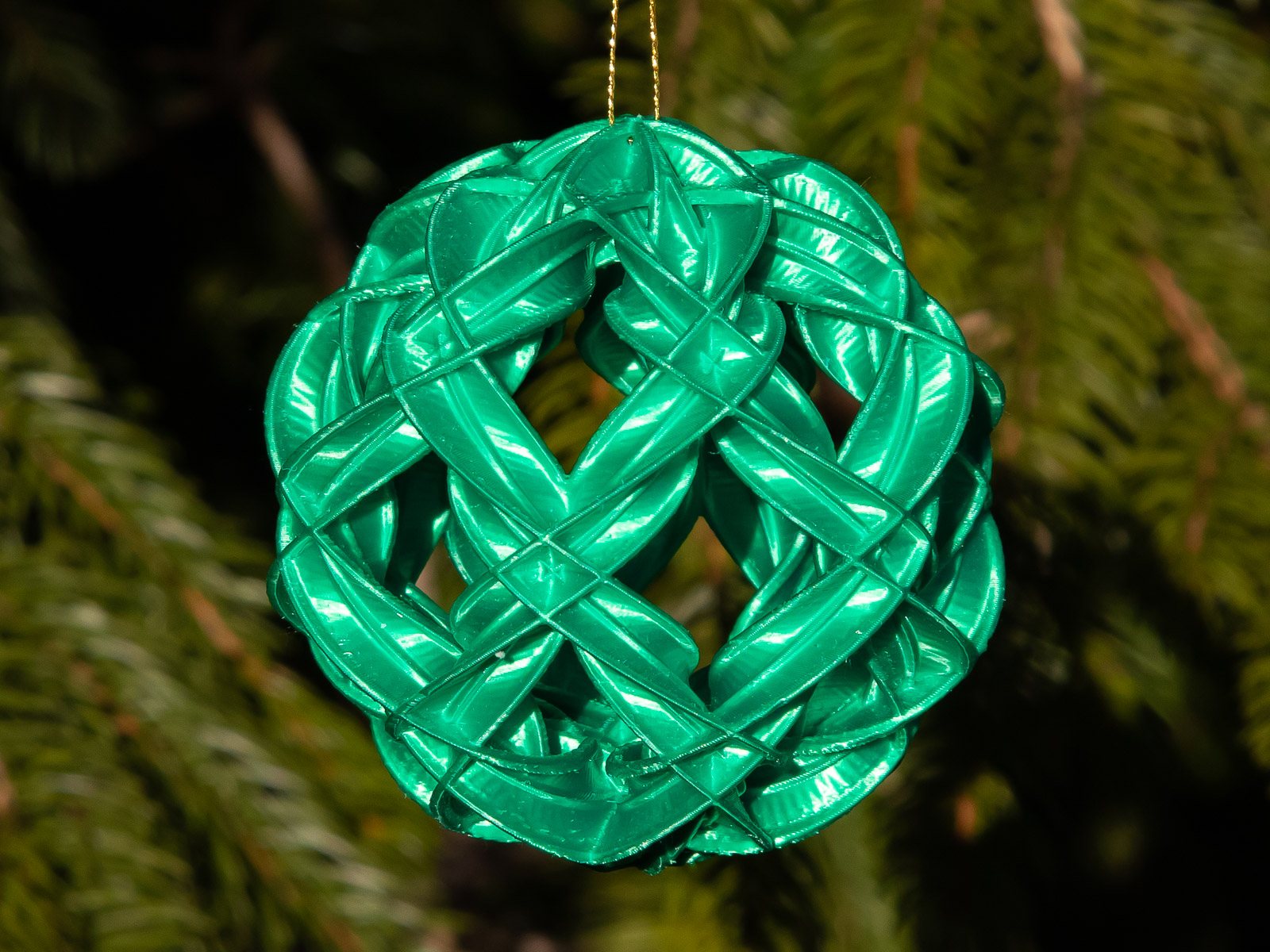Crazy Christmas Knot 2025