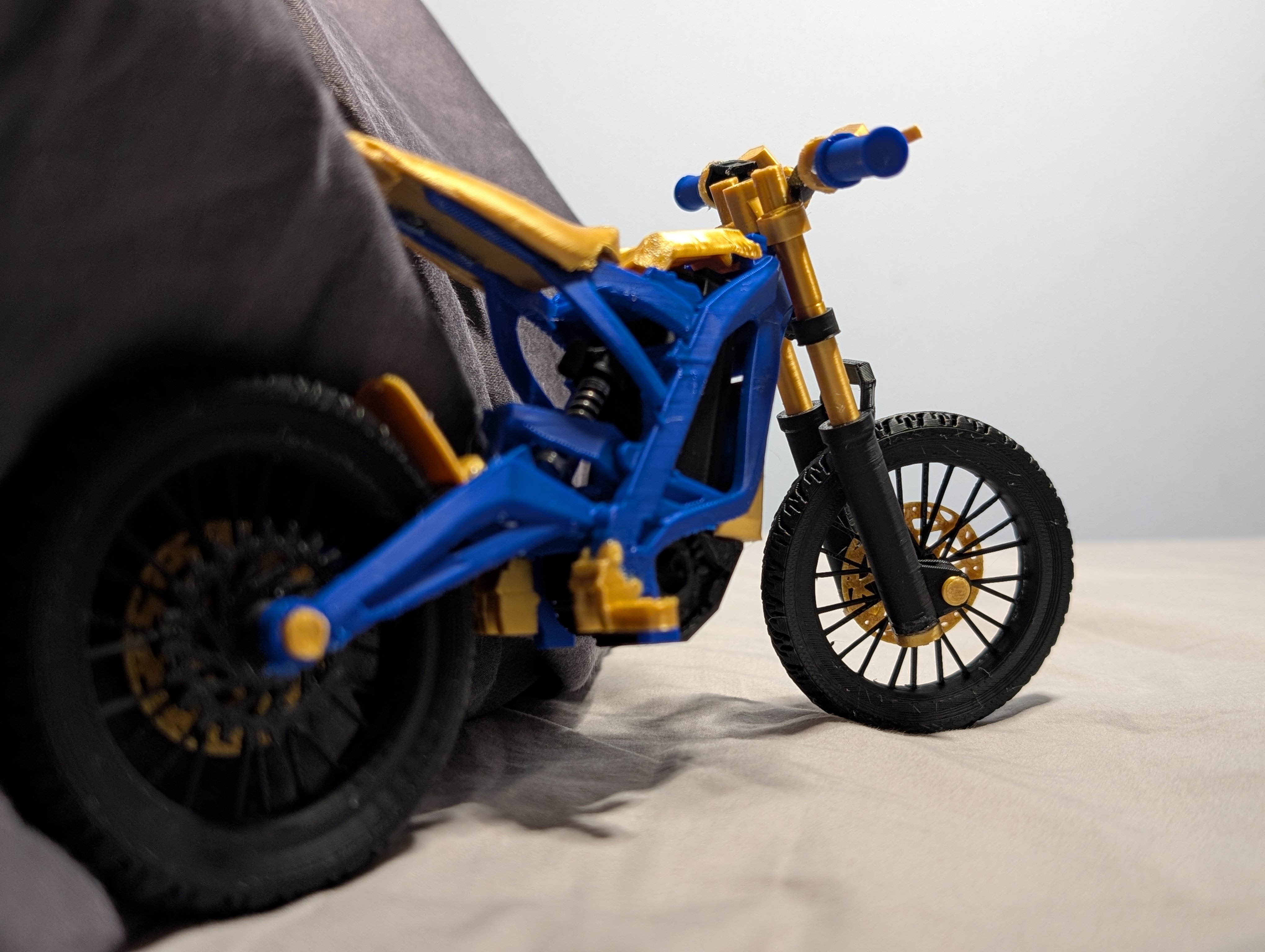 3.Surron Trick Bike