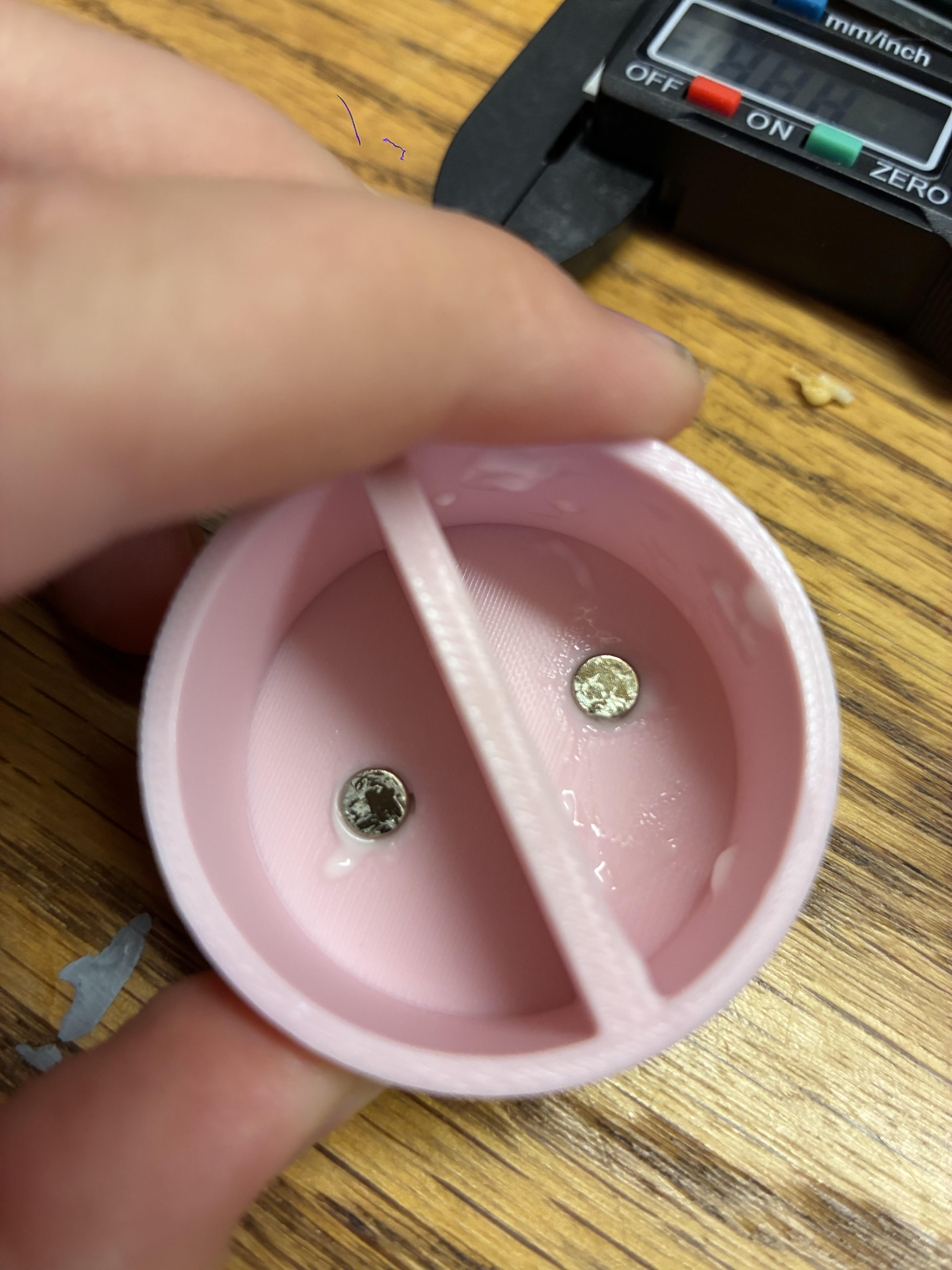 screw holder with 5 mil magnet slots