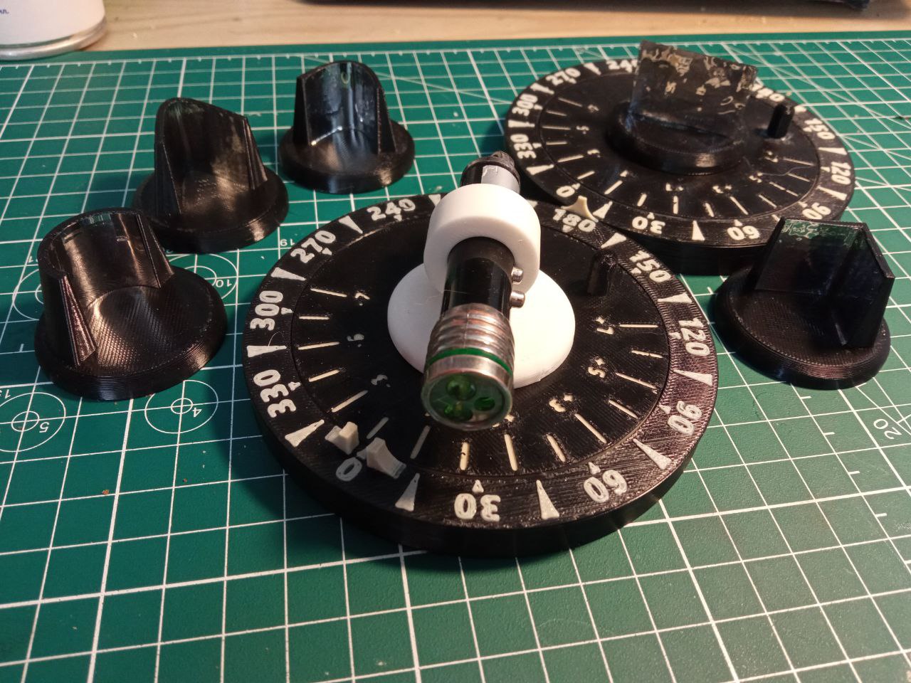 Mirrors for optics experiments
