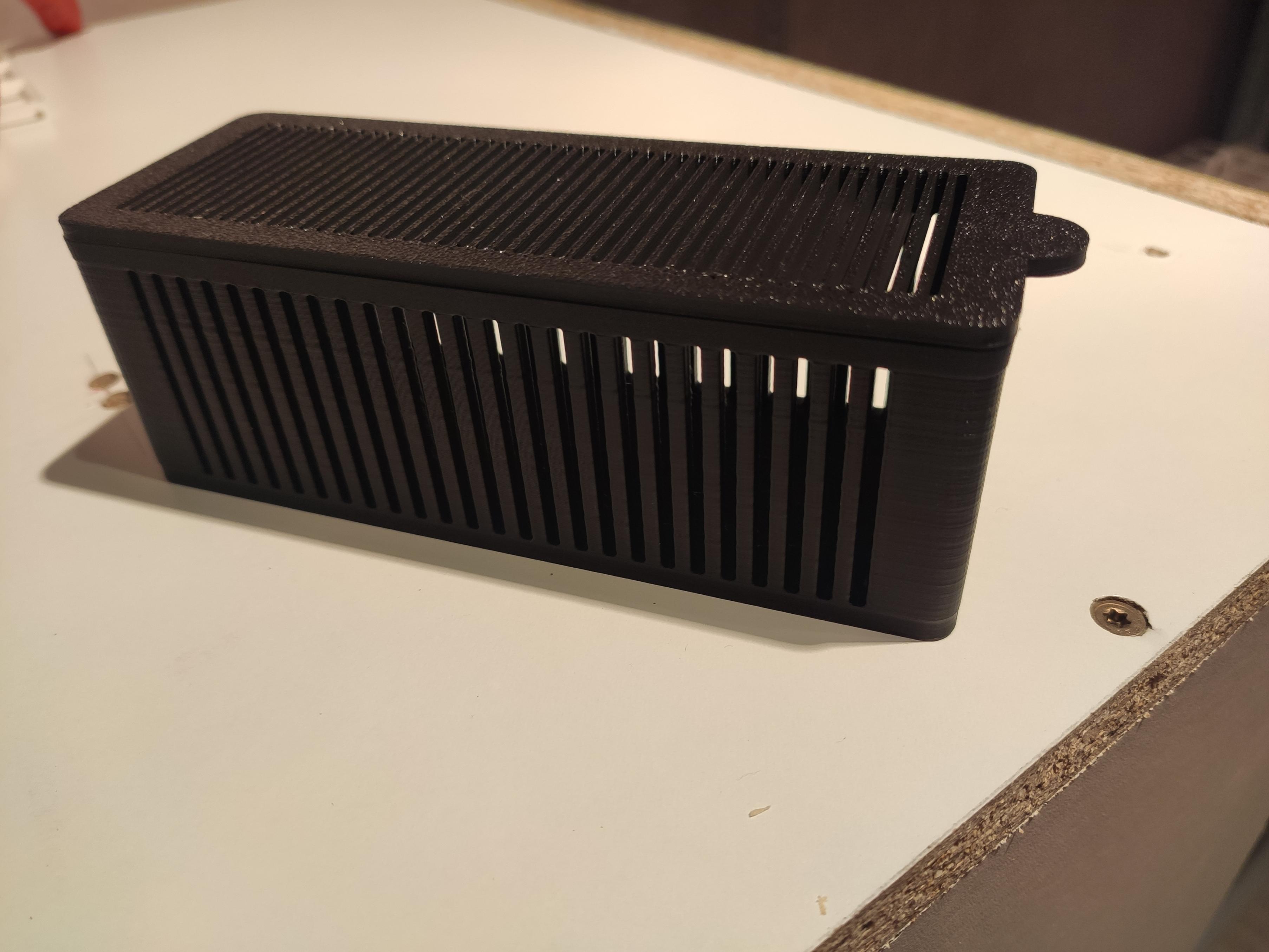 Dessicant holder