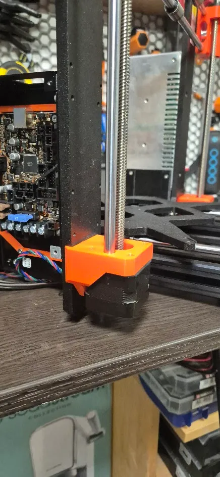 Prusa MK3S+ in MK4 frame – Z-axis motor bottom mount (Z pad