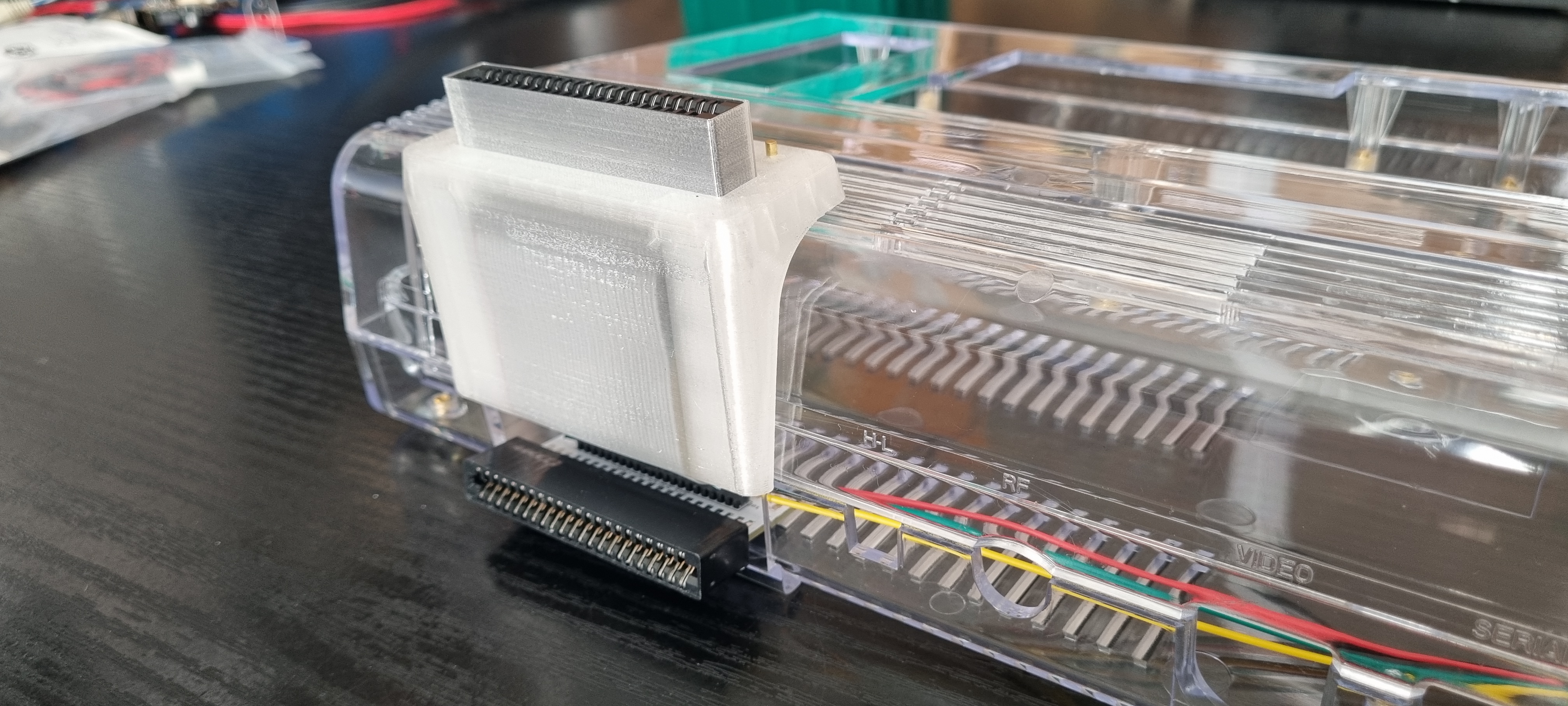 Gamesystem mod for Commodore 64 including buttons — miniatura 6