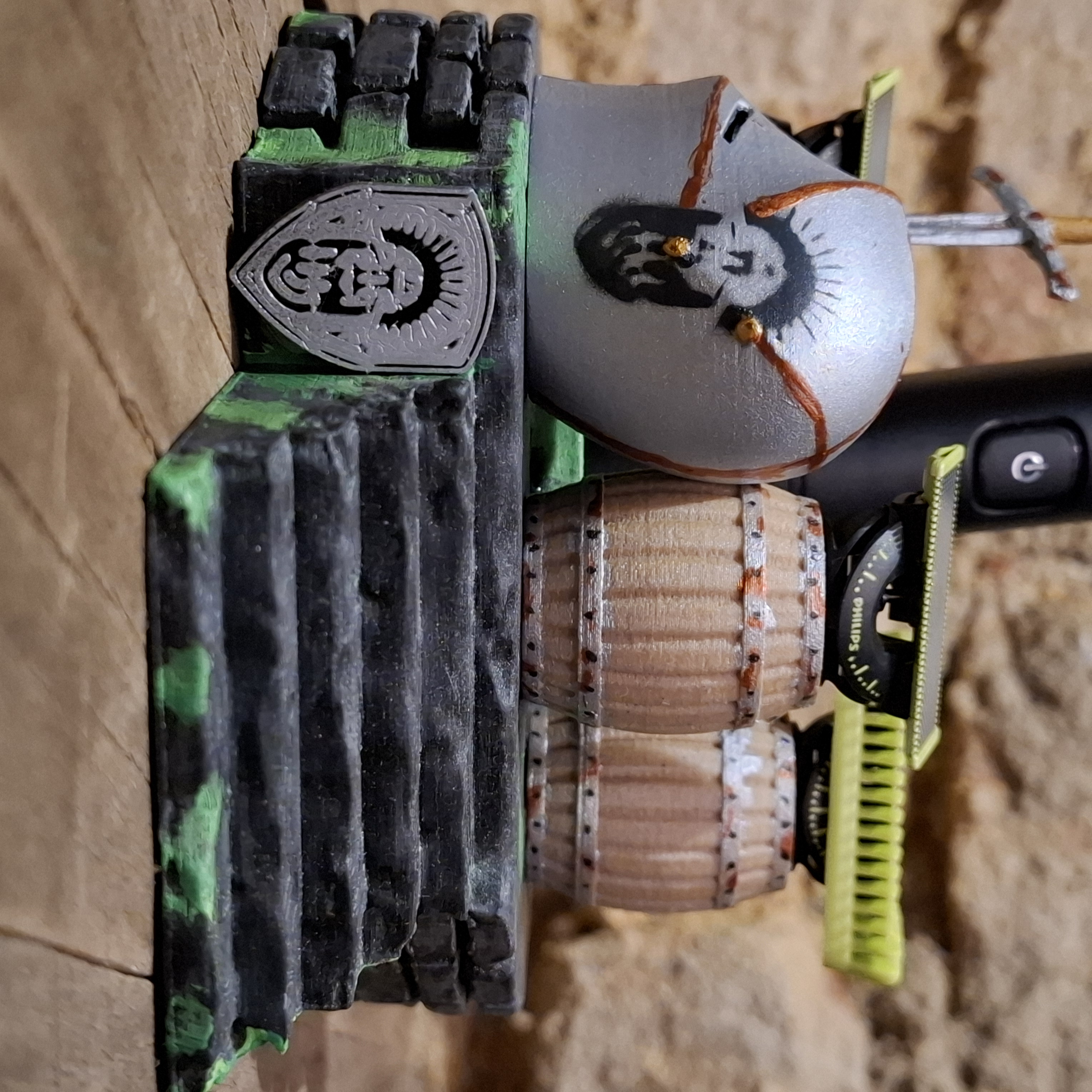 Henry's Shave: Medieval Pedestal for Philips OneBlade (Father & Son Project)