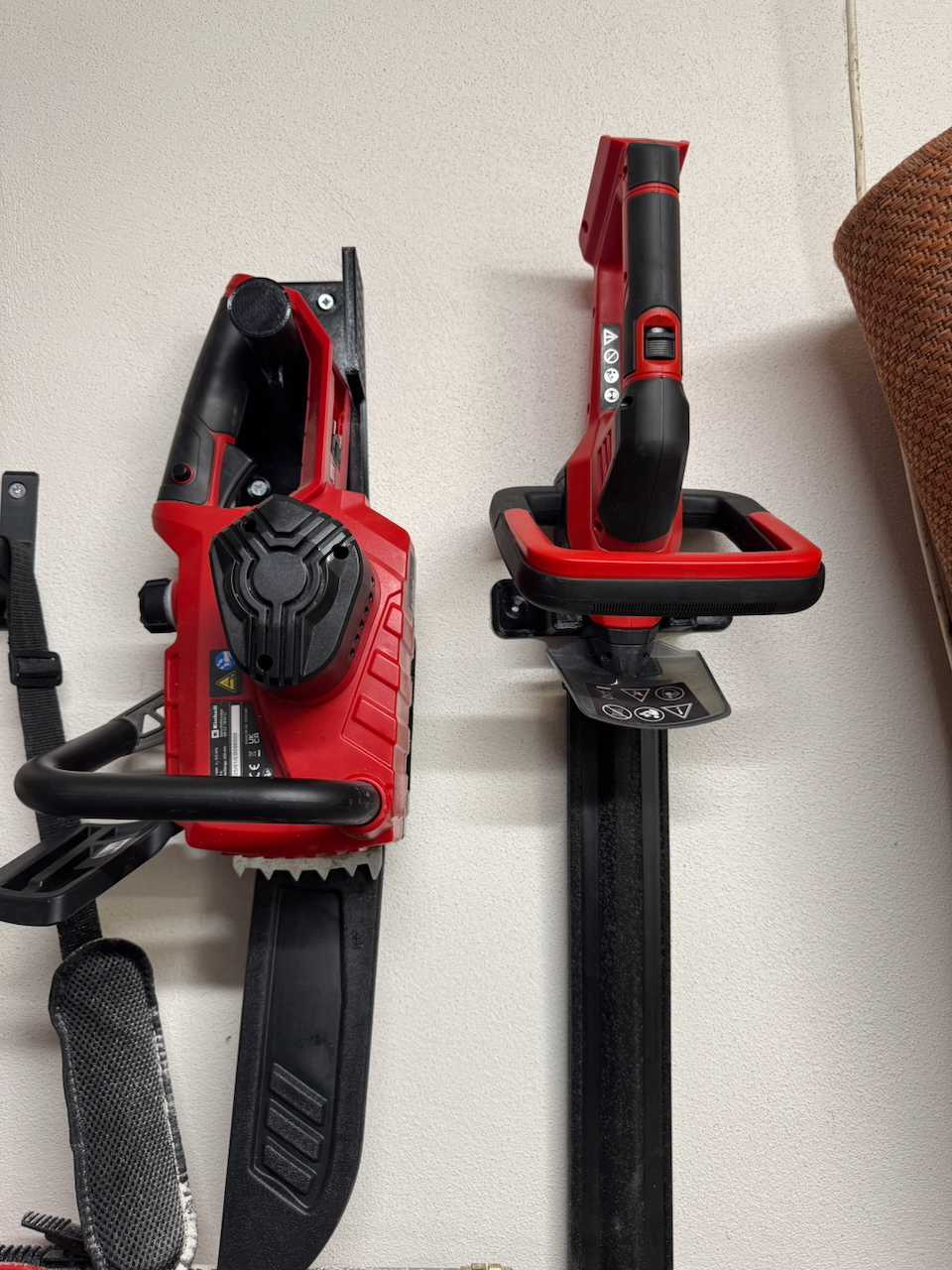 Wall Mount for Einhell Cordless Chainsaw (PETG / 6 Perimeters)