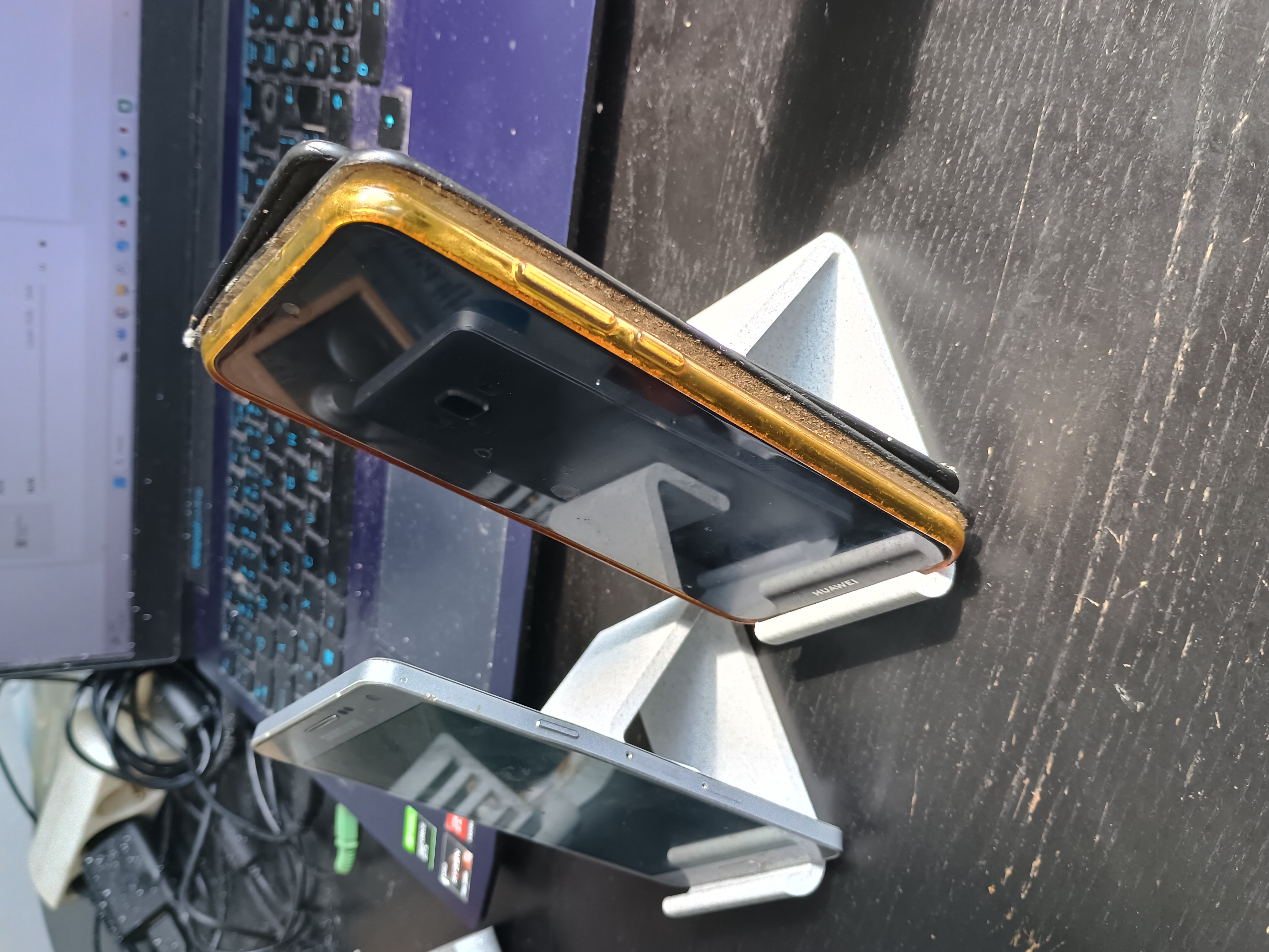 Simple smartphone holder smartphone stand phone stand phone holder smartphone with and without cover easy printable without support tested — thumbnail 15