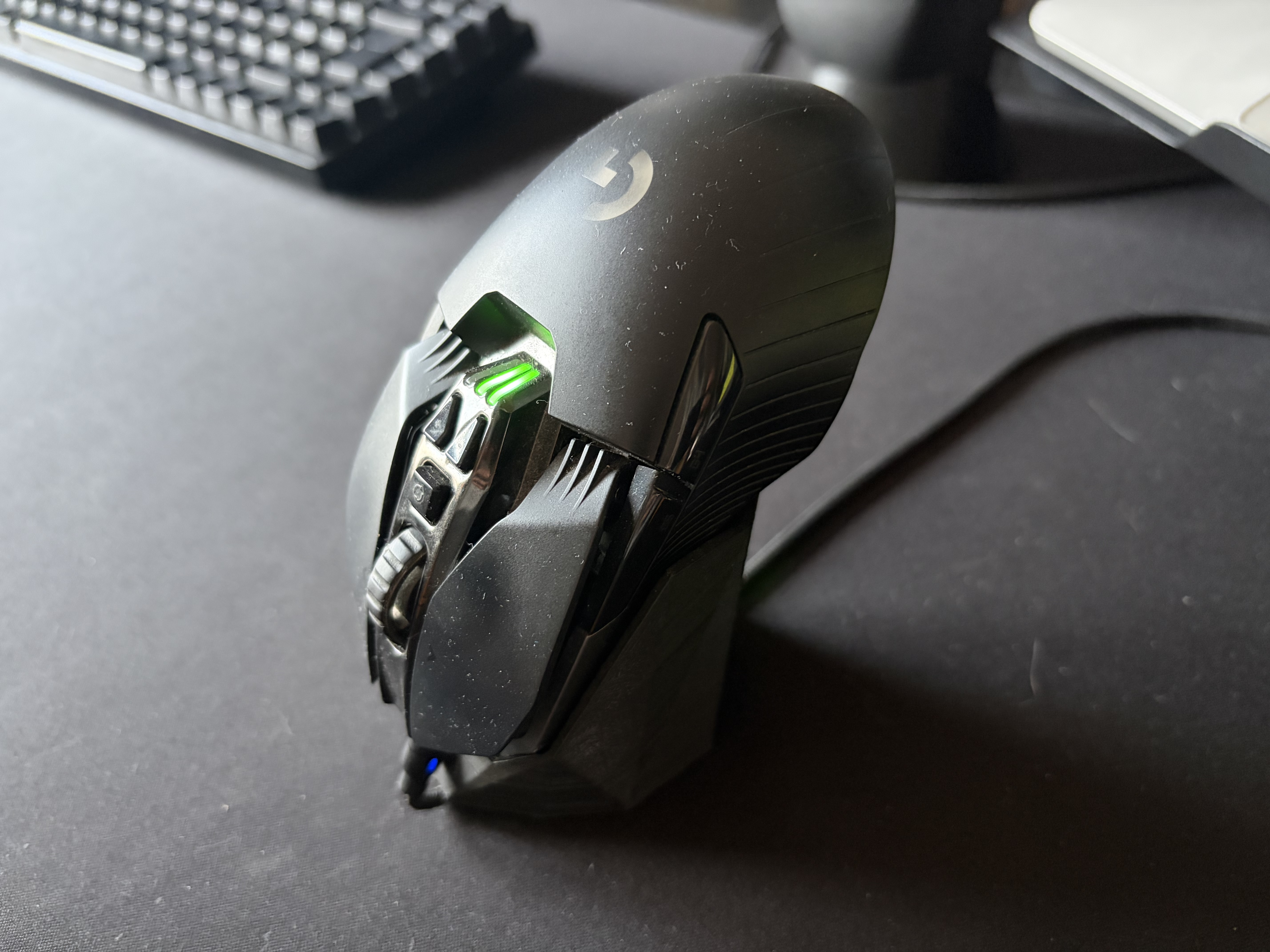 Logitech G900 Charging Stand