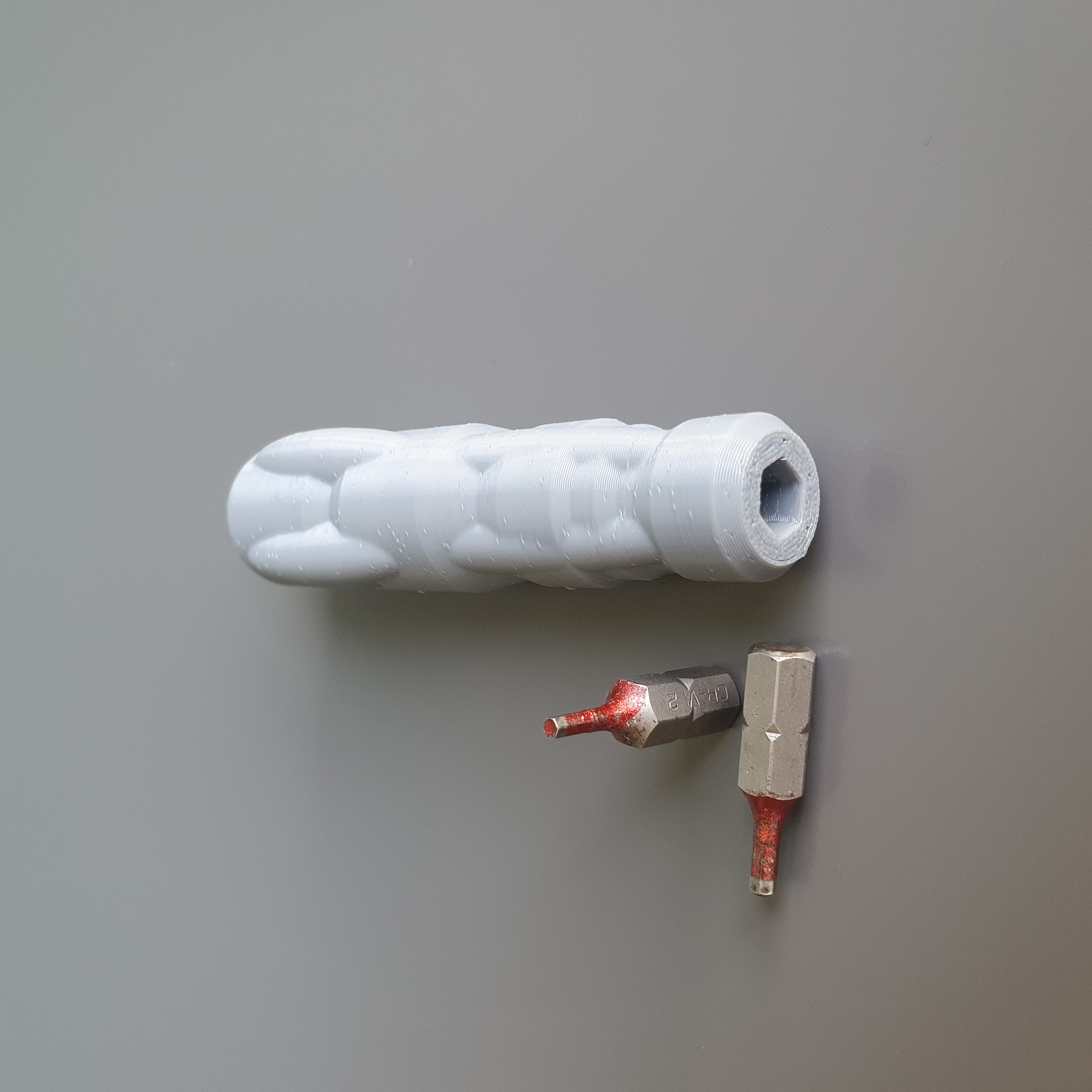 Miniatura 2 do modelo 3D Basic Bit Driver Handle V2
