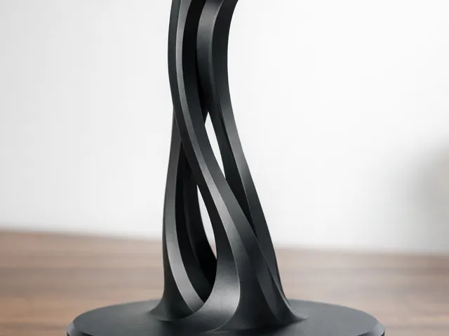 Twisty Headphone Stand