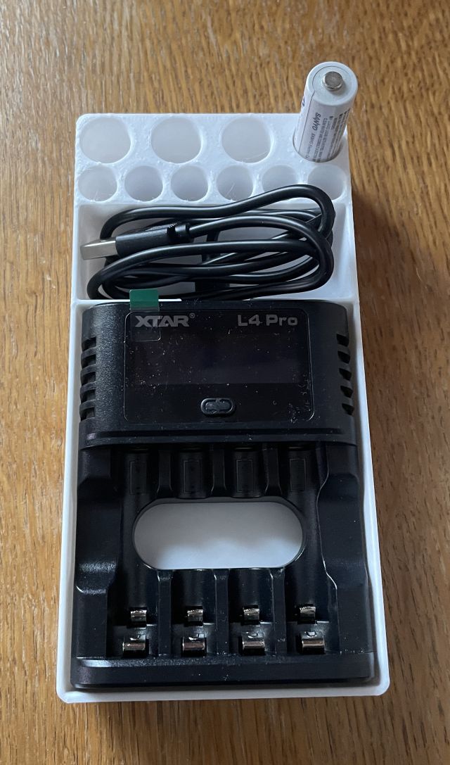 Xtar charger gridfinity holder