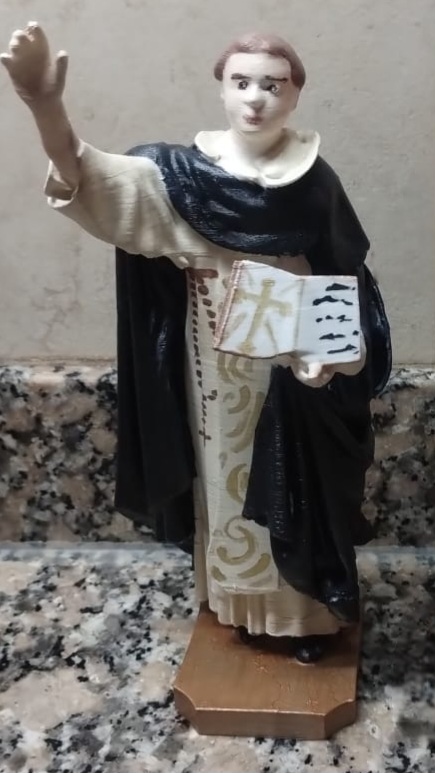 Saint Vincente Statue