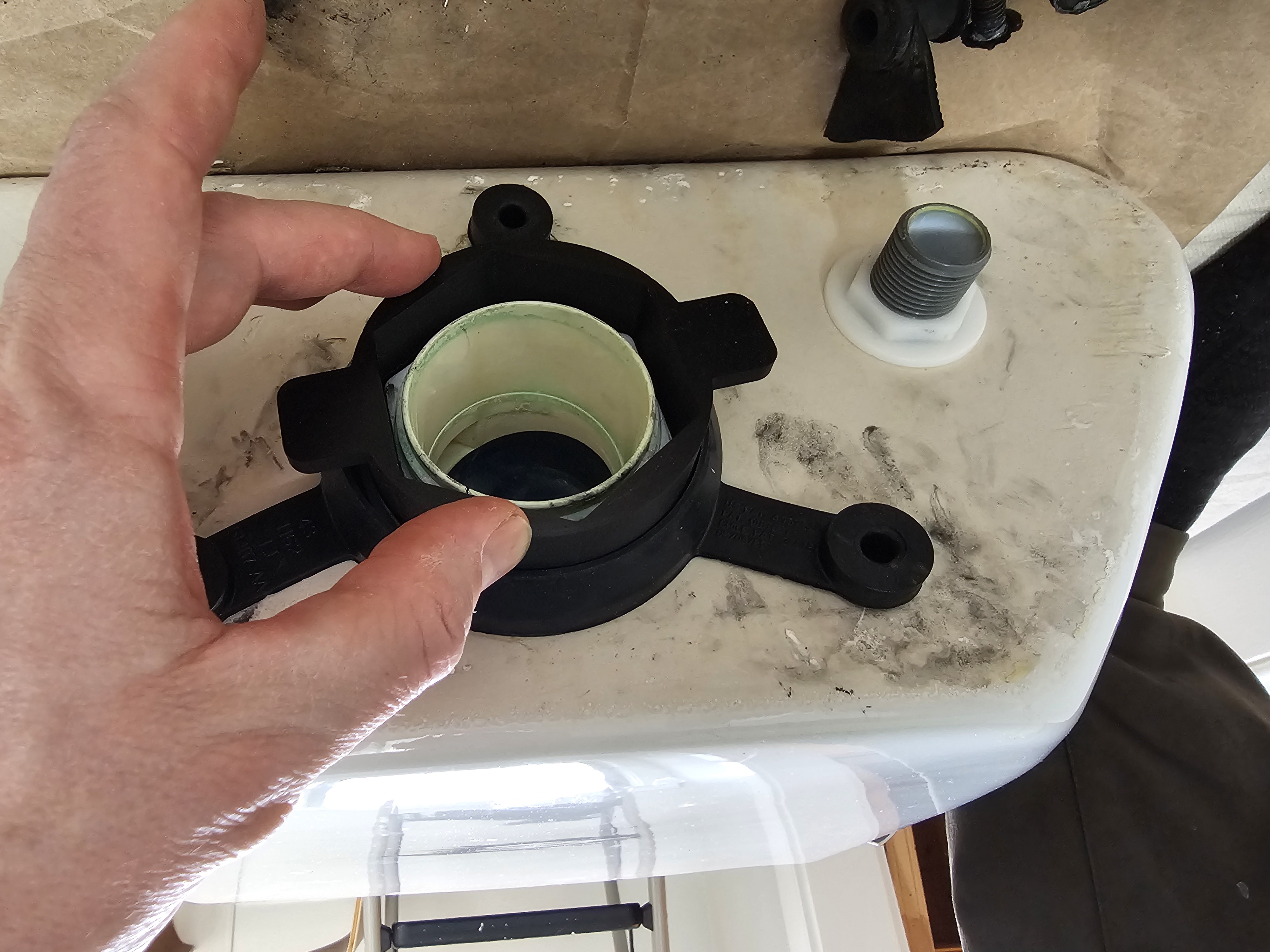 Toilet Tank Gasket Wrench for Kohler Toilets, 2" pipe. 62mm across flats.