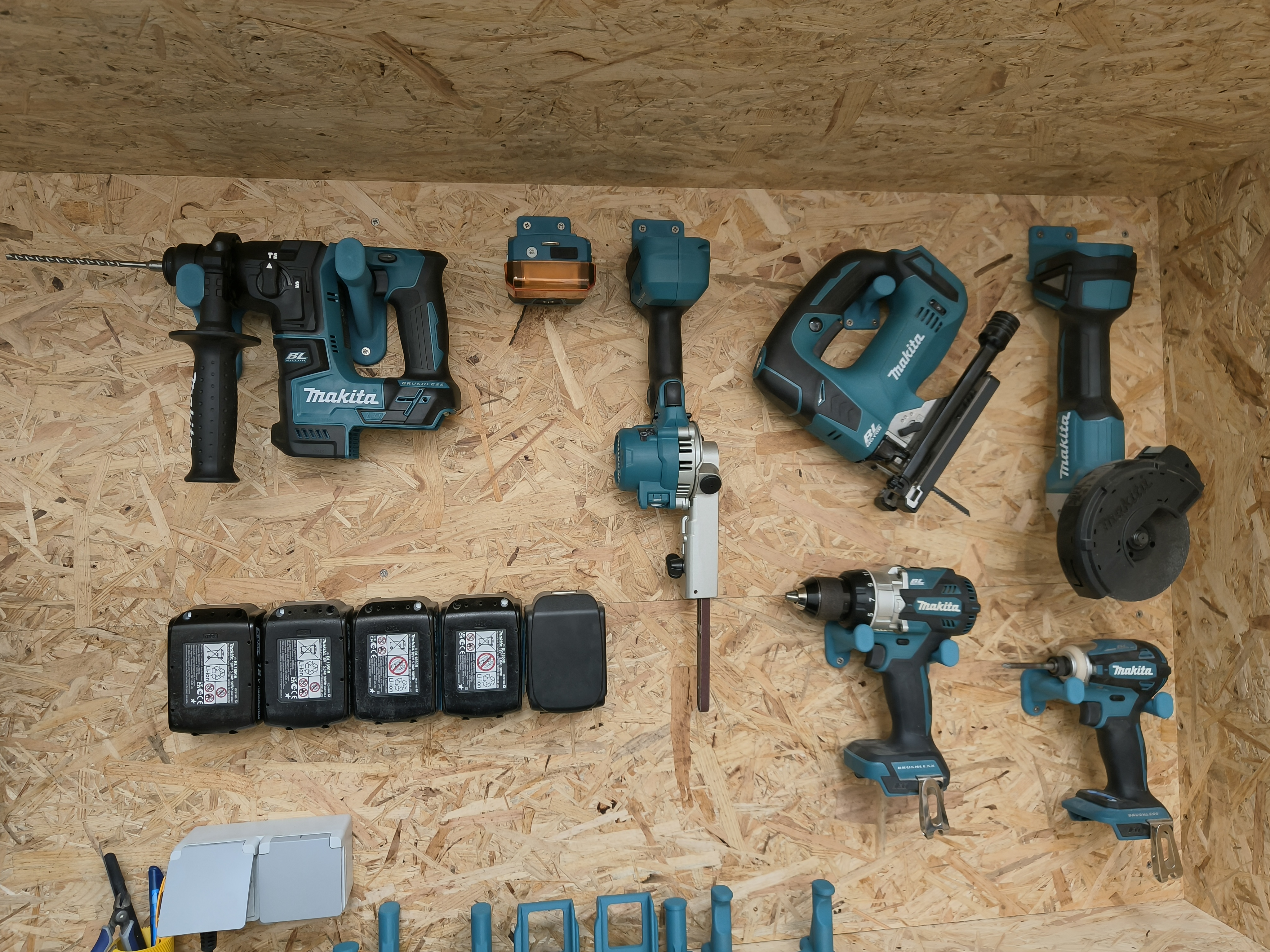 Makita tool holders