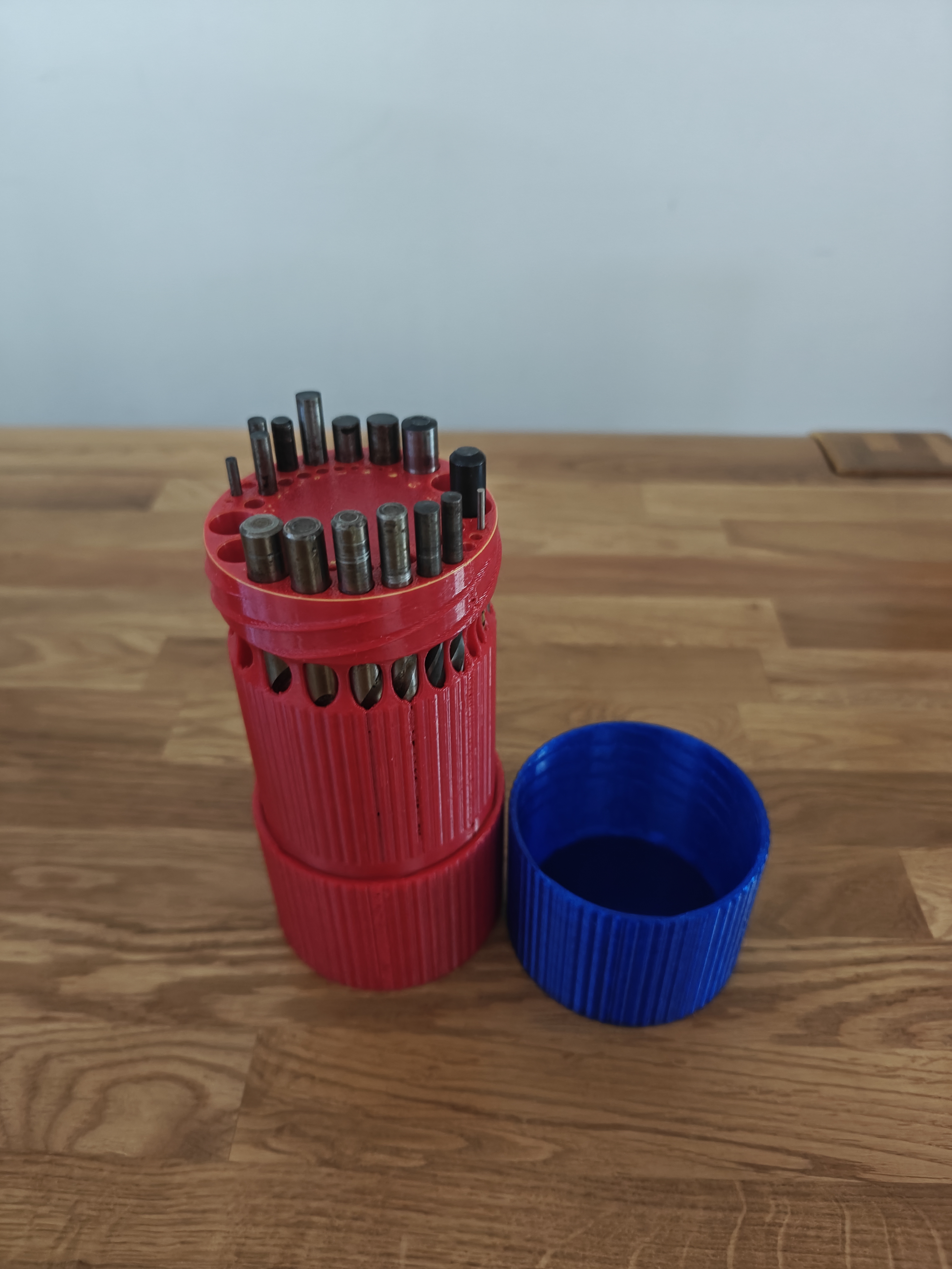 Drill bit holder carry case screw top container