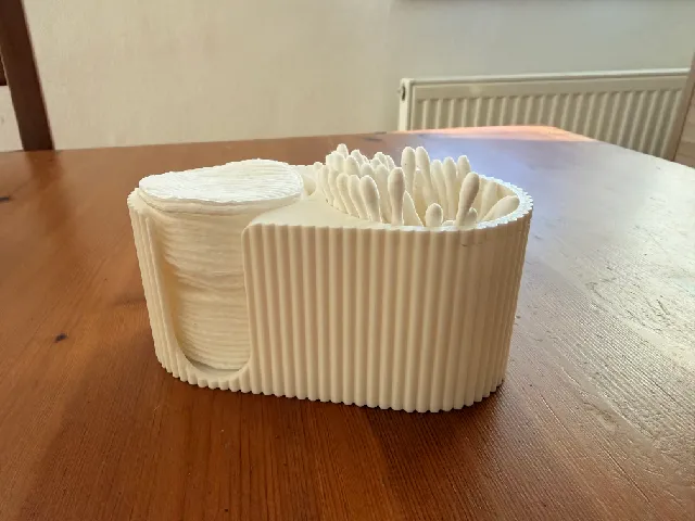 Washing pads and cotton pads holder