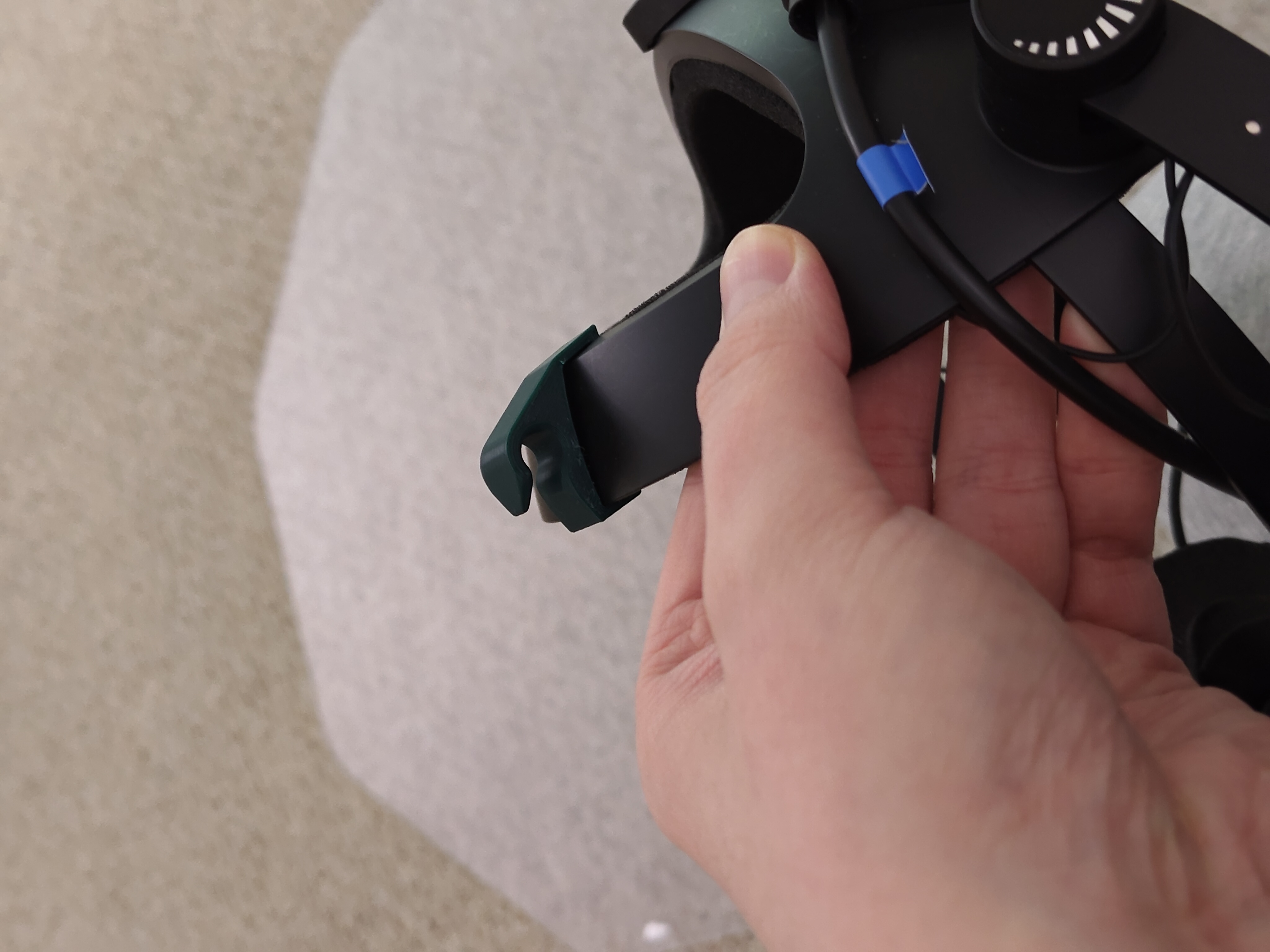 USB 3.0 cable clip for Bigscreen Beyond Audio Strap