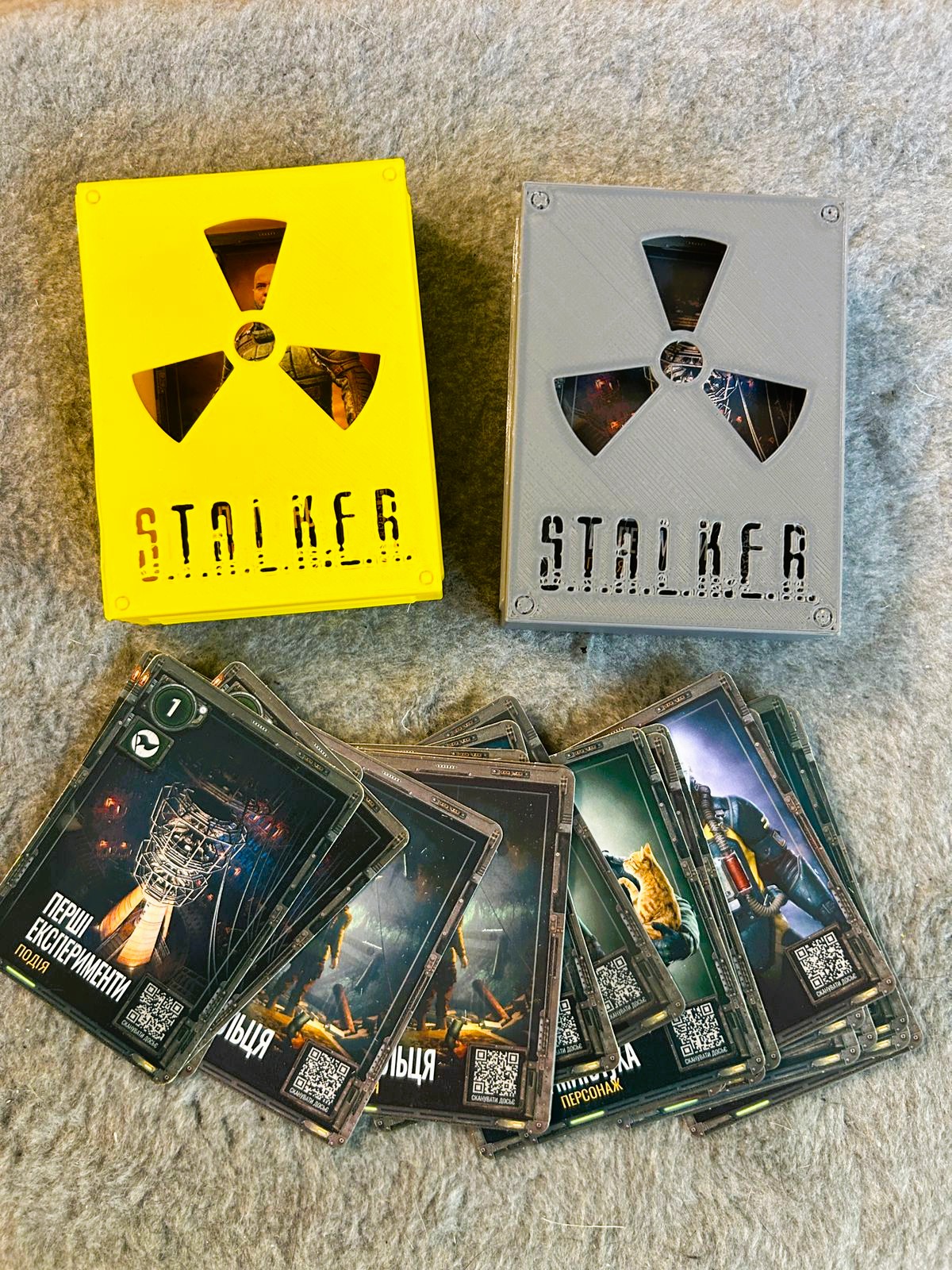 STALKER 2 collectible card box