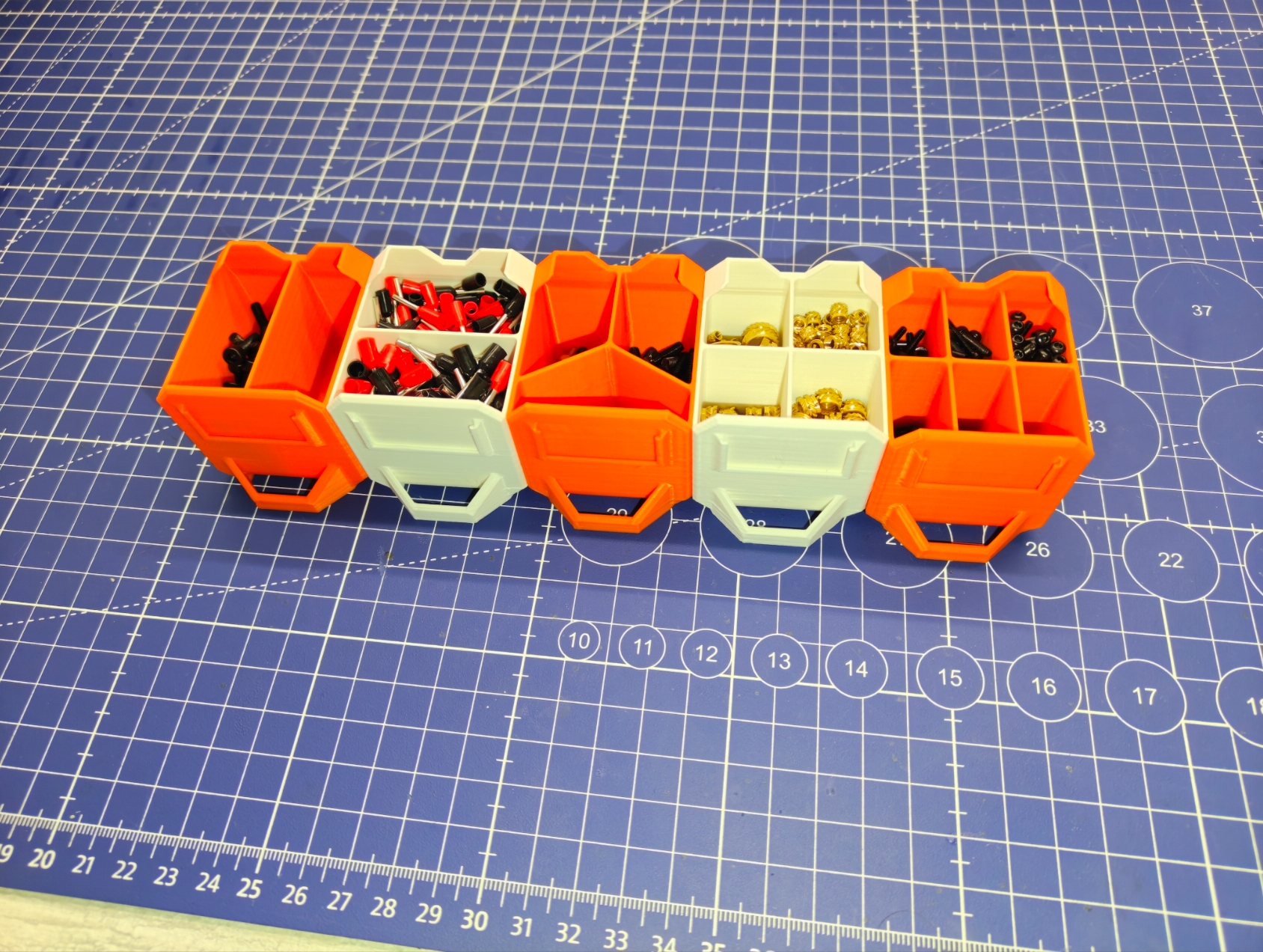 Multiboard – Drawers with compartments