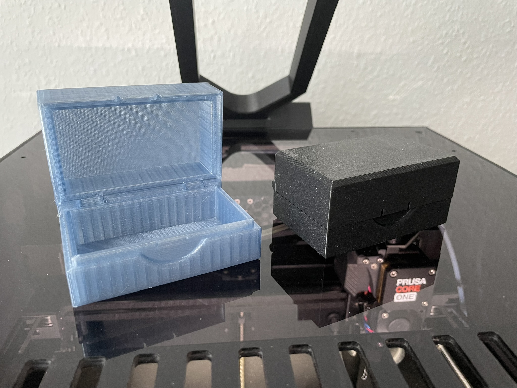 Box (print in place, stl and step file)