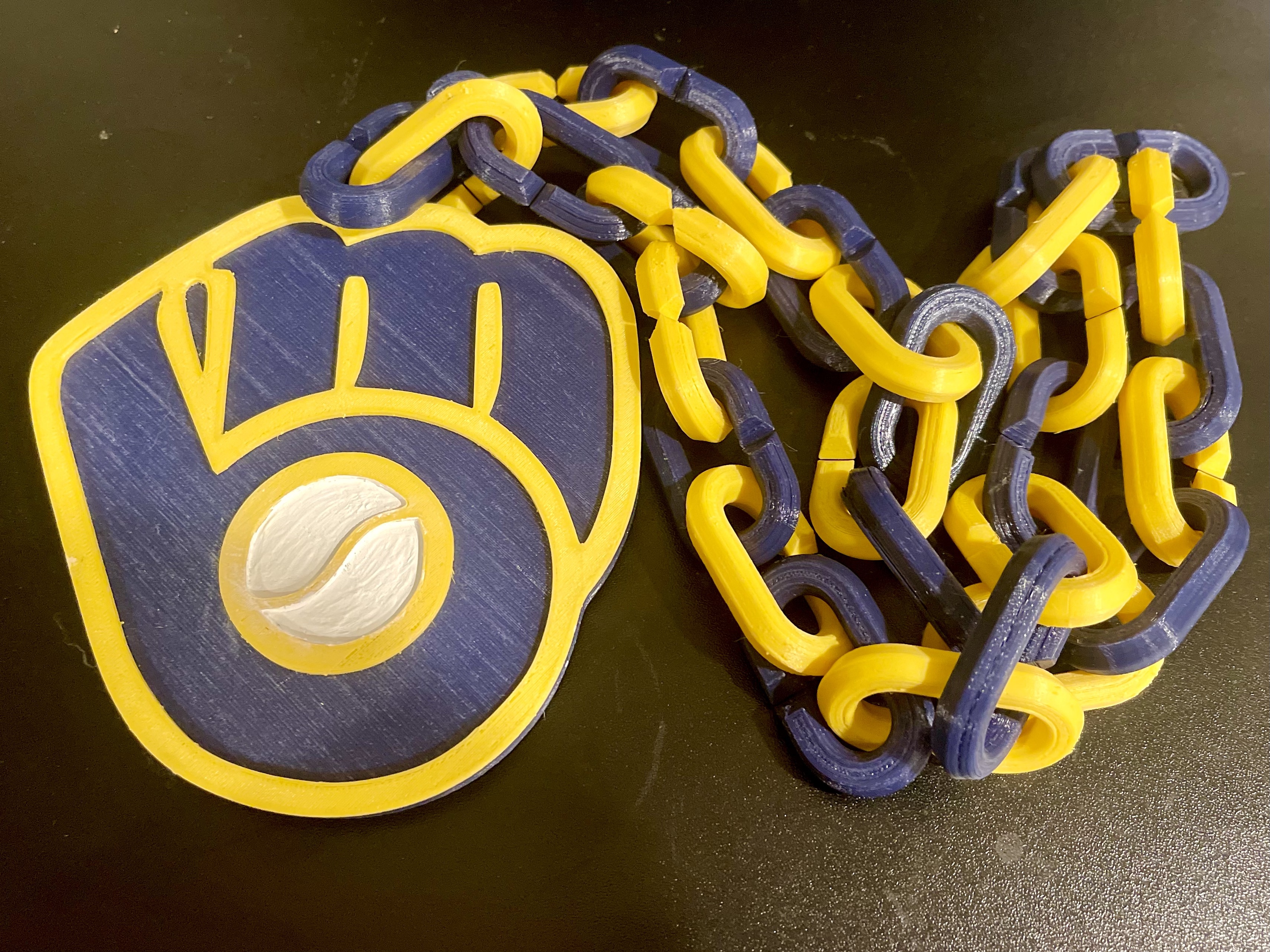 Milwaukee Brewers Hype Chain (Single-Color Print)