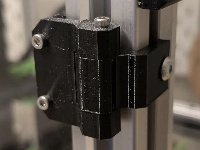 Hinge for 3030 extrusion