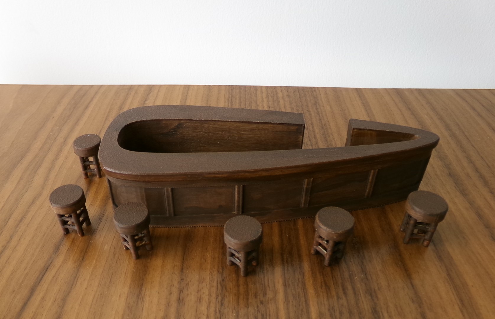 Diner, Bar, & Stool — miniatura 3