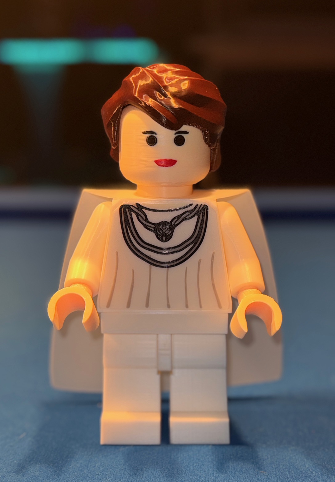 Star Wars Mon Mothma MegaFigure (5:1 Scale)