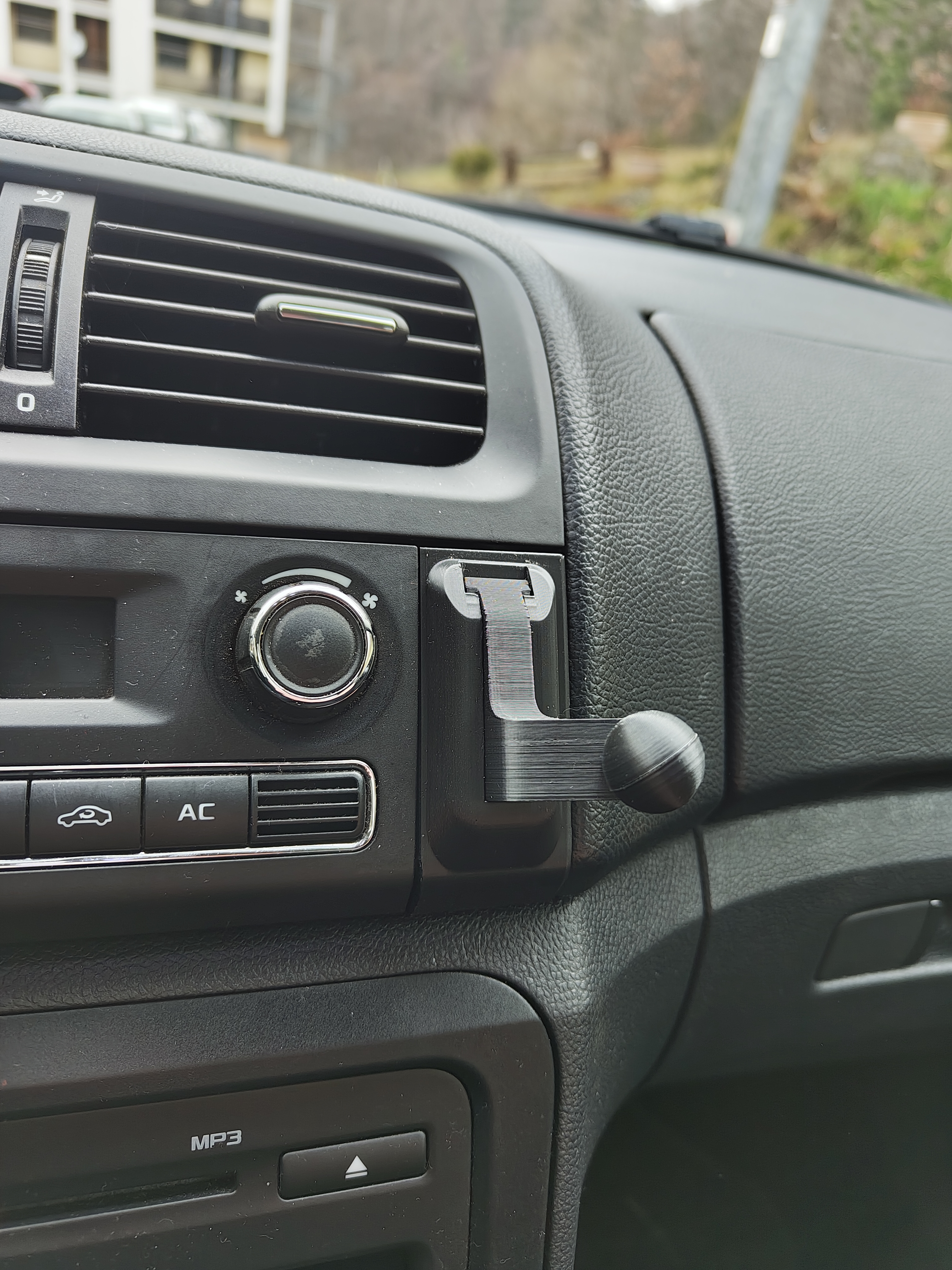 Skoda Fabia II universal phone holder