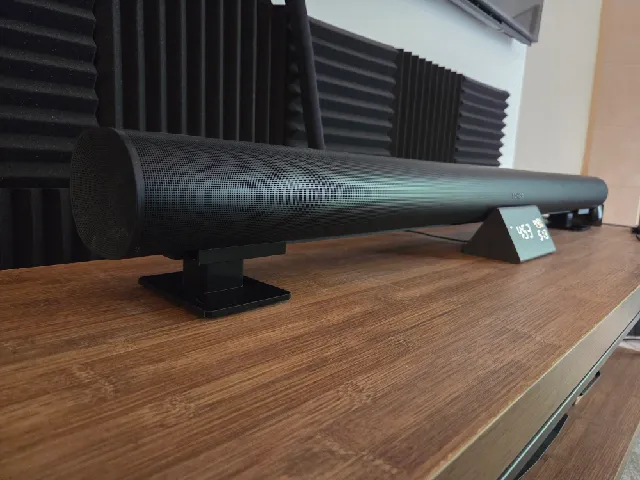 Raised Soundbar Stand