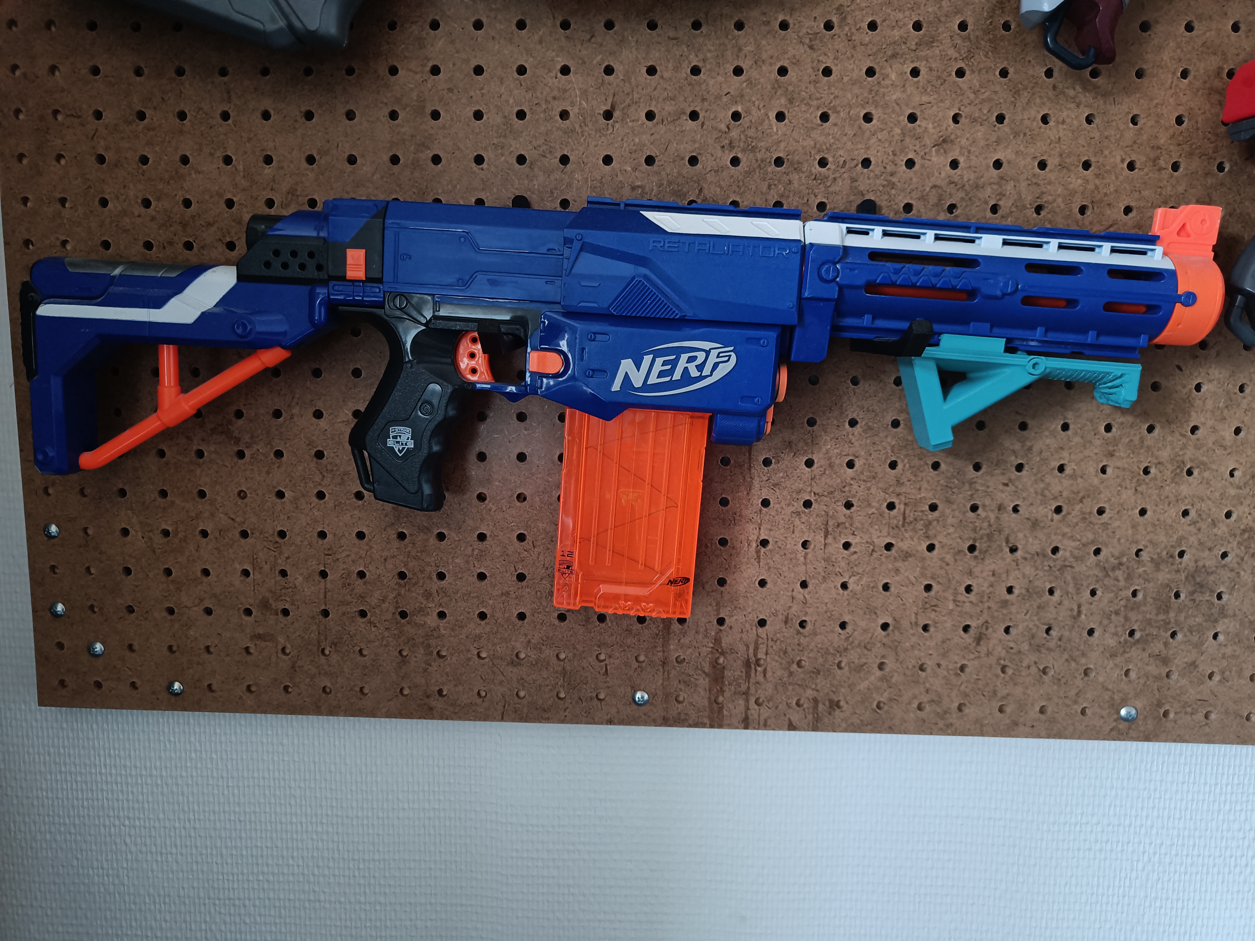 NERF triangle foregrip (update: supportless)