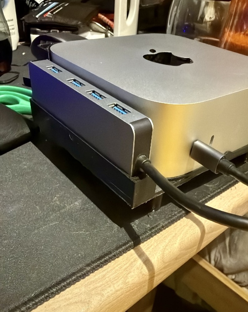 Apple Mac mini M4 stand with usb hub holder