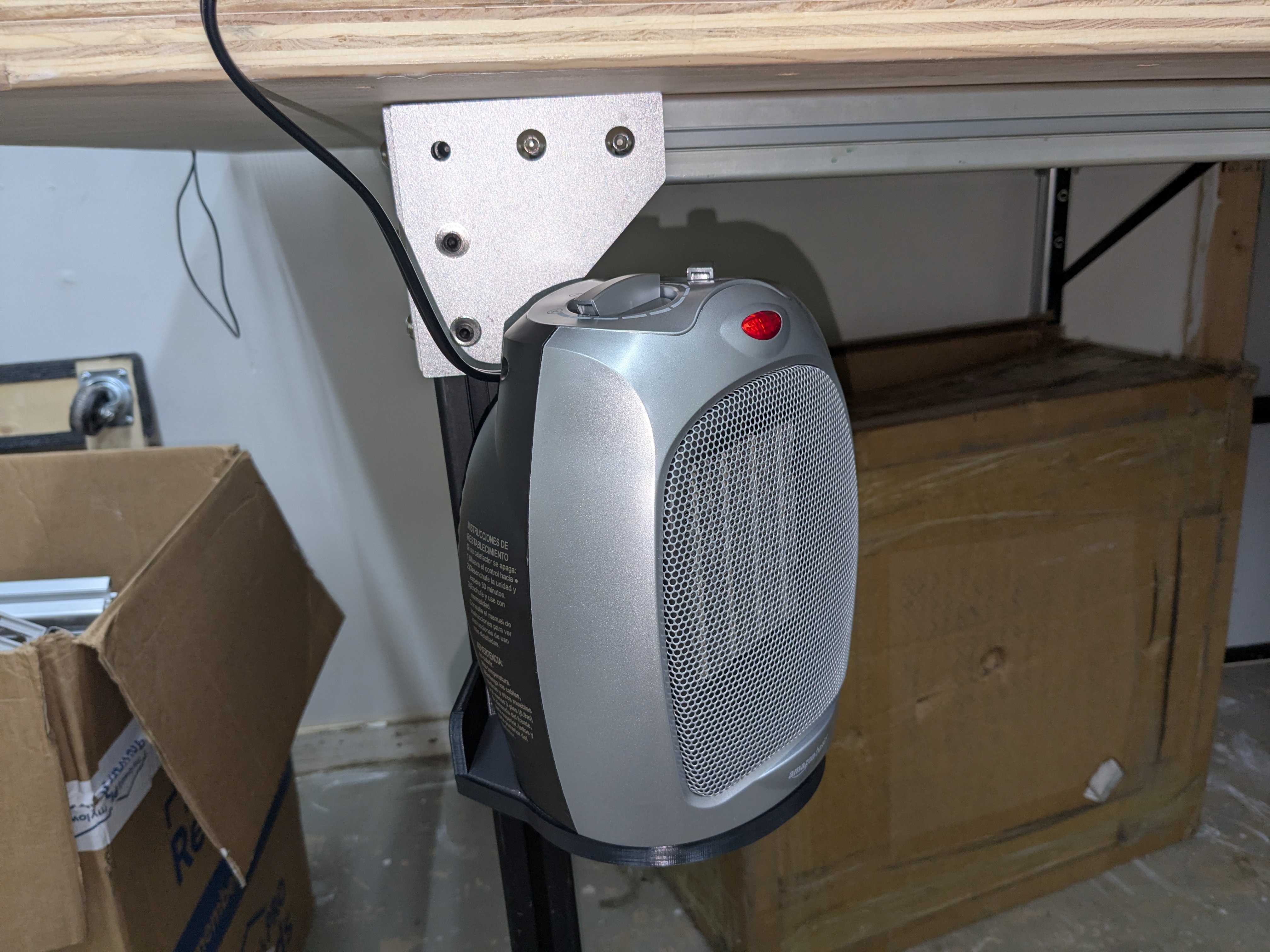 "Toasty Crotch/Knees/Legs" Workbench Mount | Amazon Basics Heater x 4040