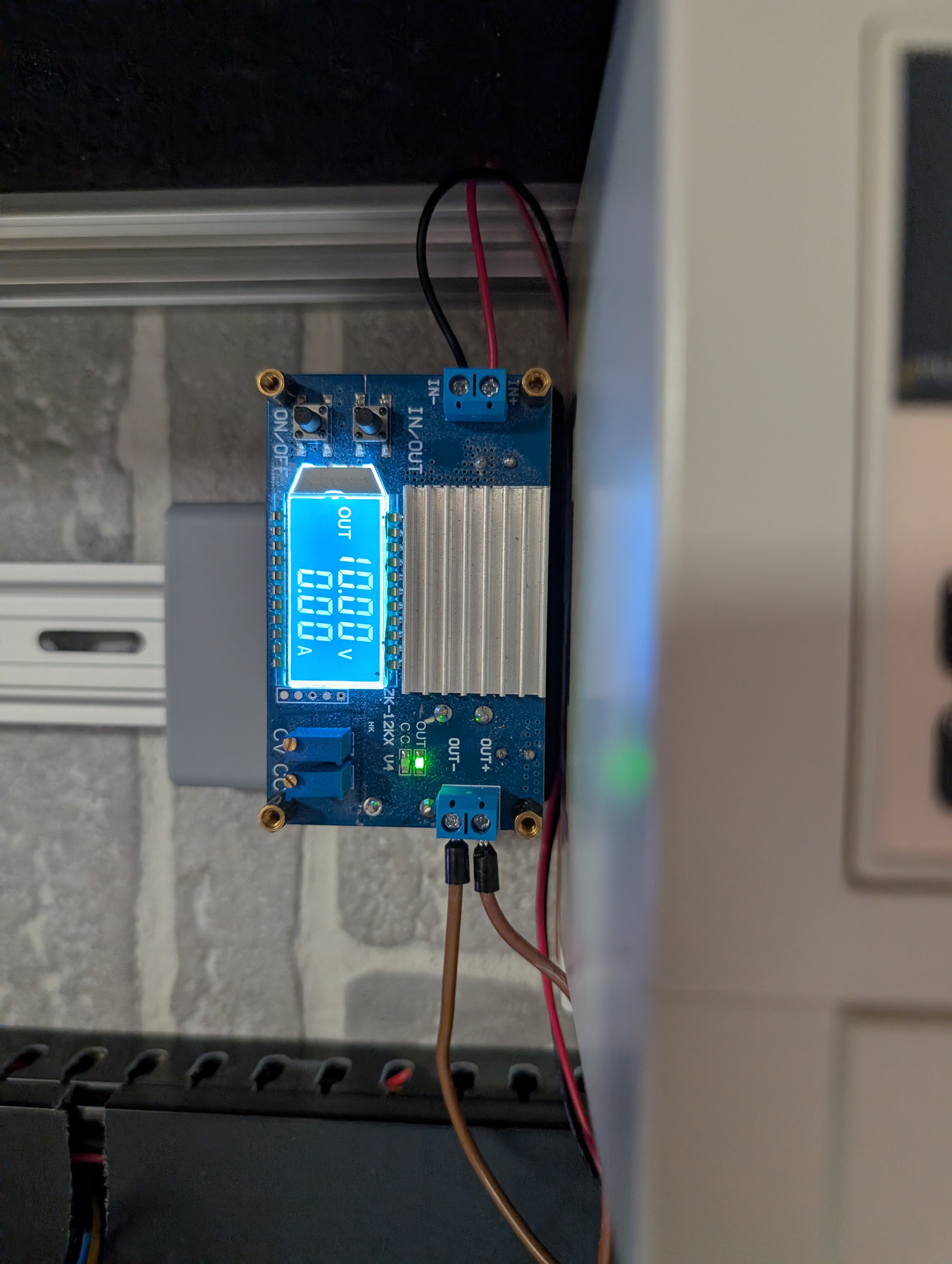 Din Mount for buck converter.
