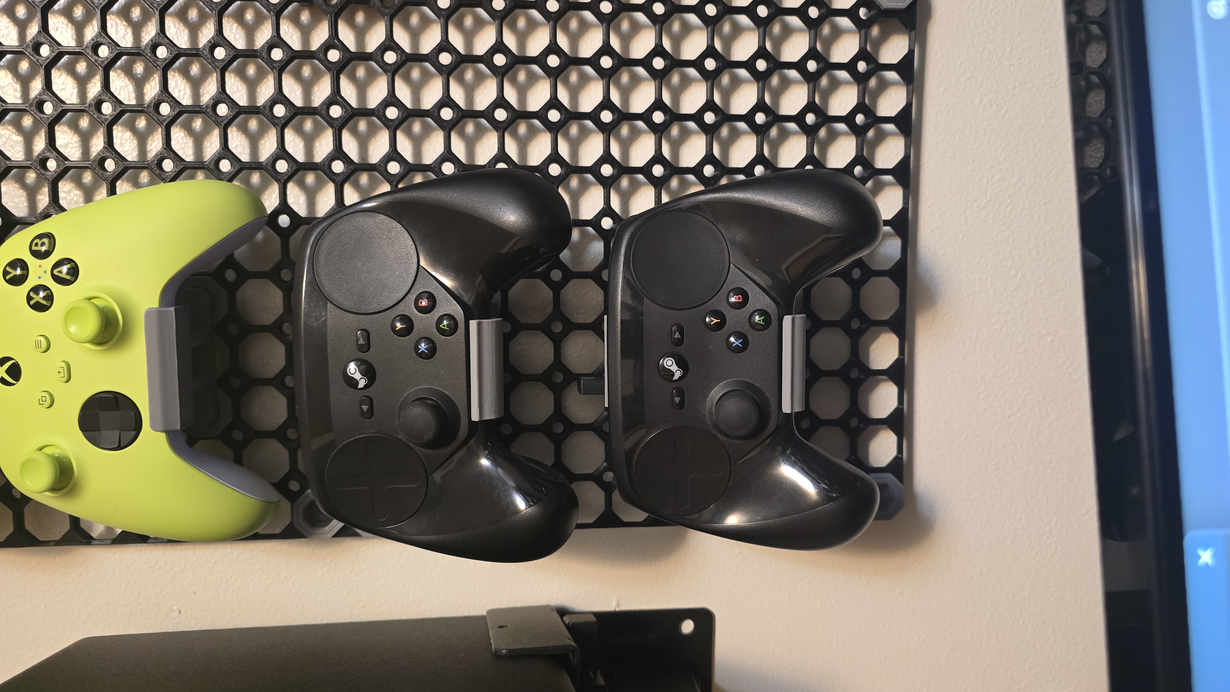 Multiboard Steam Controller mount