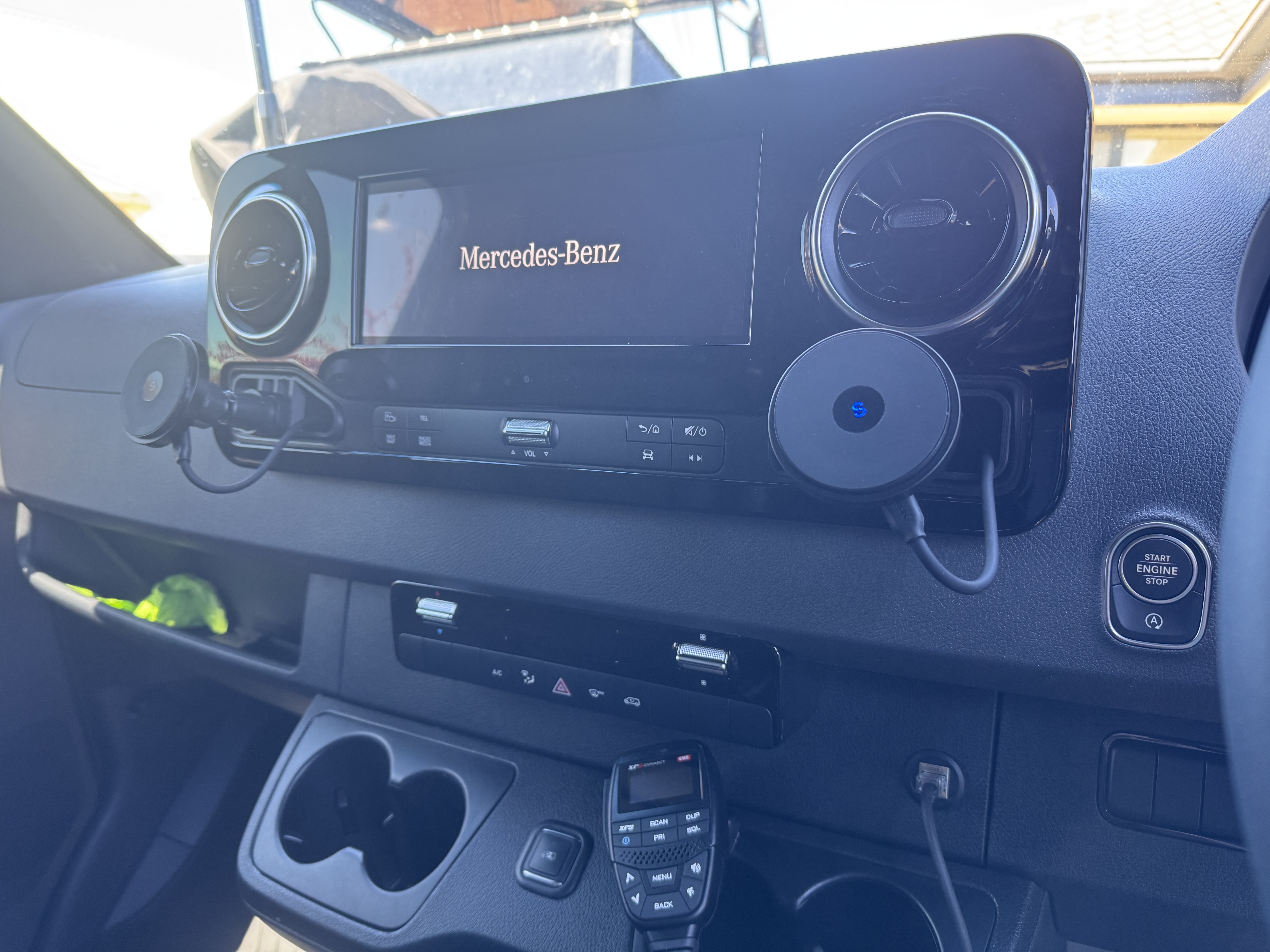 Phone charger mounting for Sprinter VS30