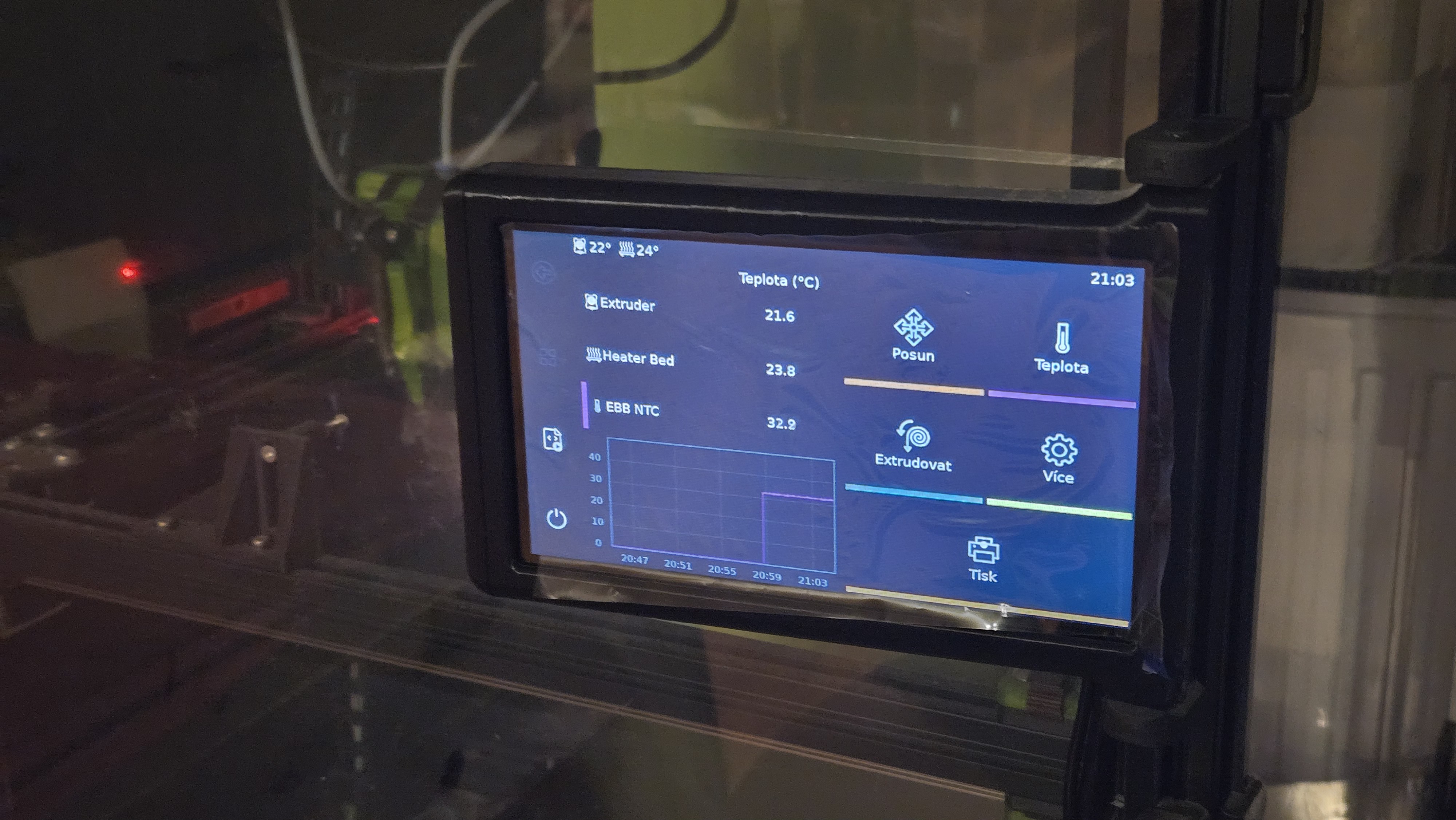 BTT HDMI7 1.2 mounted vertically on 2020 Voron 2.4