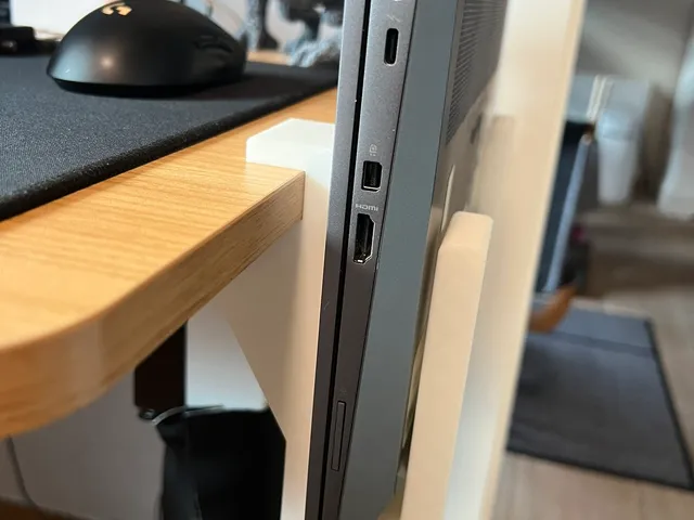 Laptop vertical mount for Flexispot desk / 16,5mm thickness