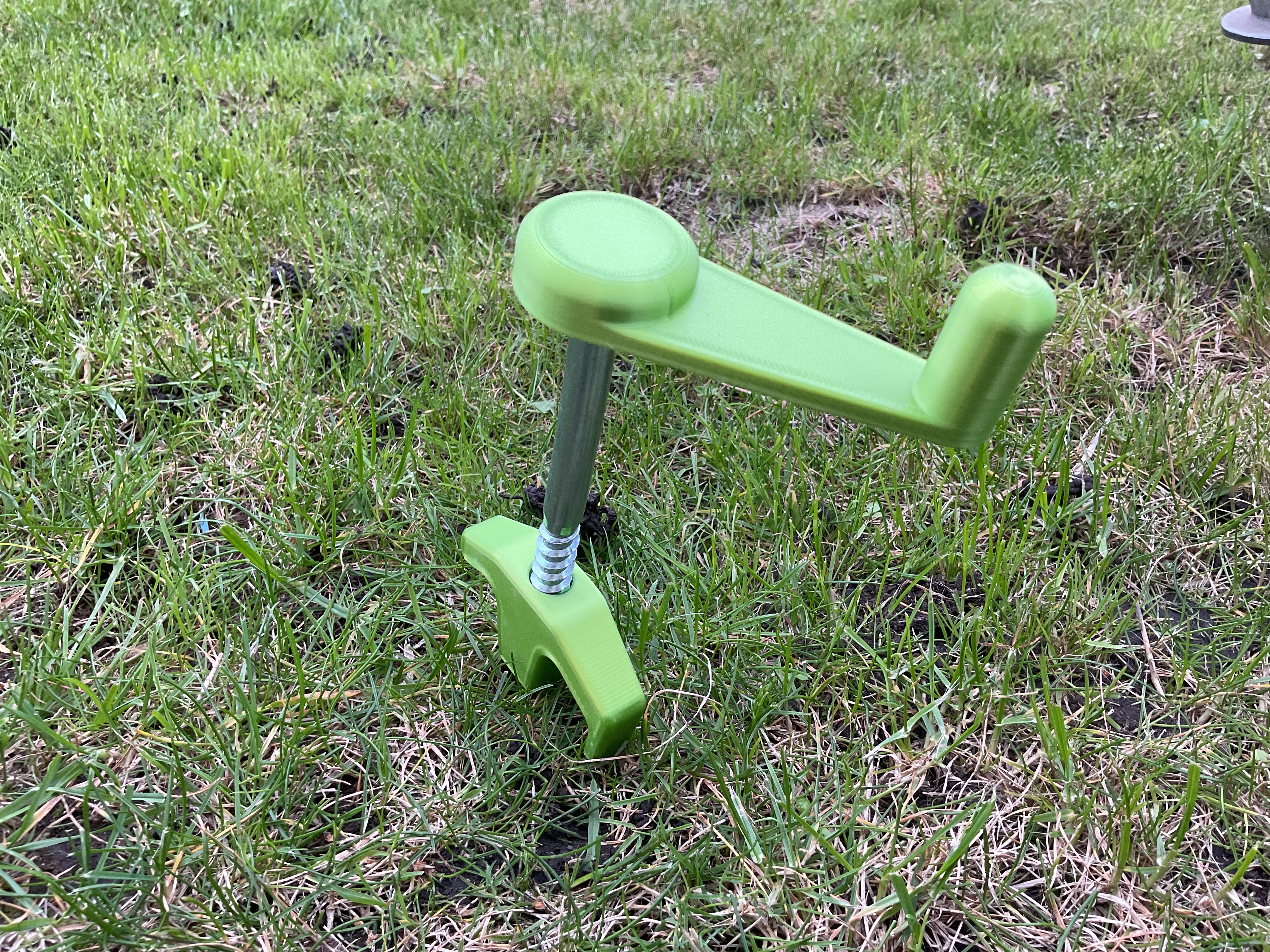 Simple m10 winder for hammerless tent pegs