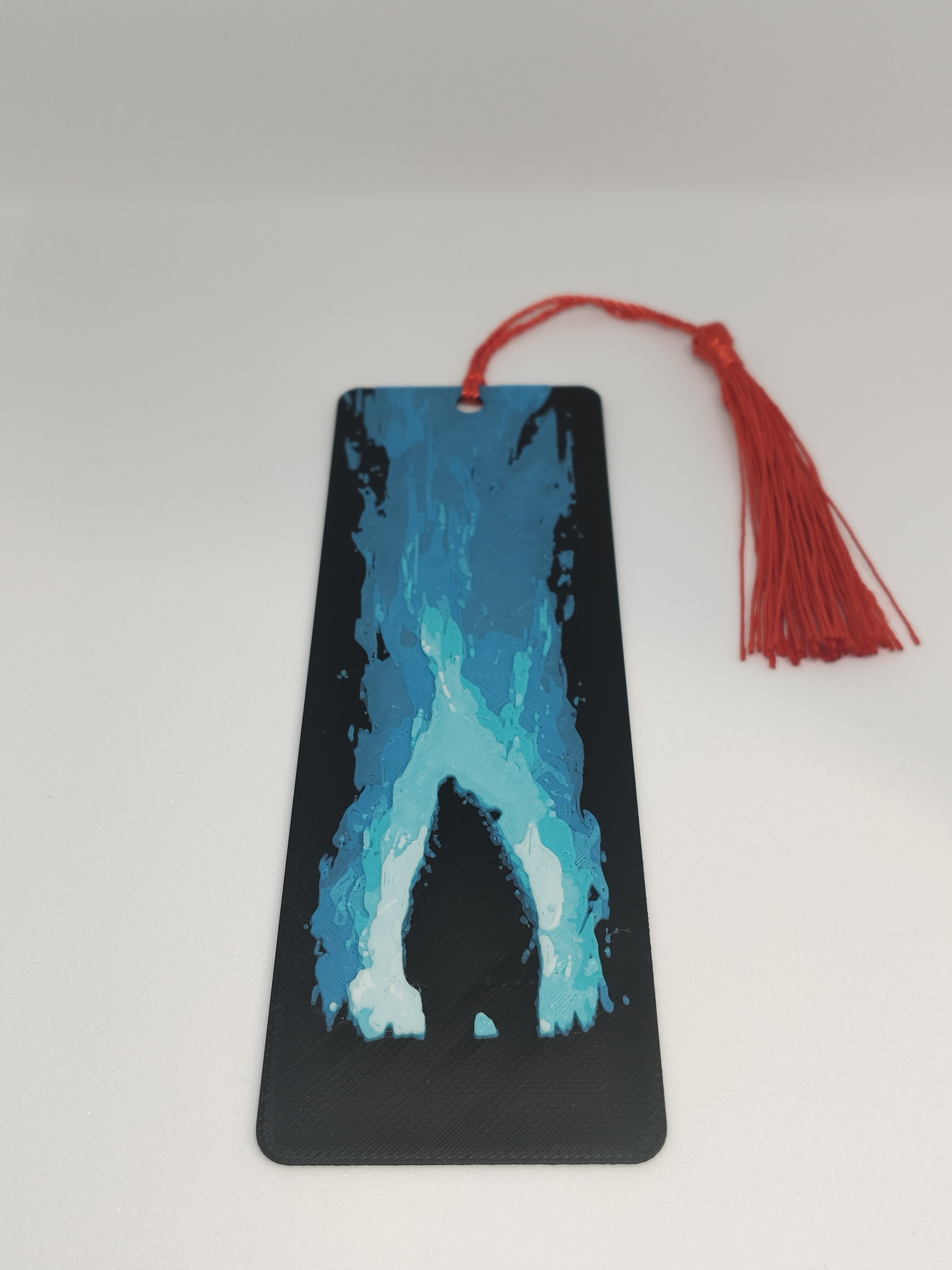 Bear and aurora bookmark - hueforge