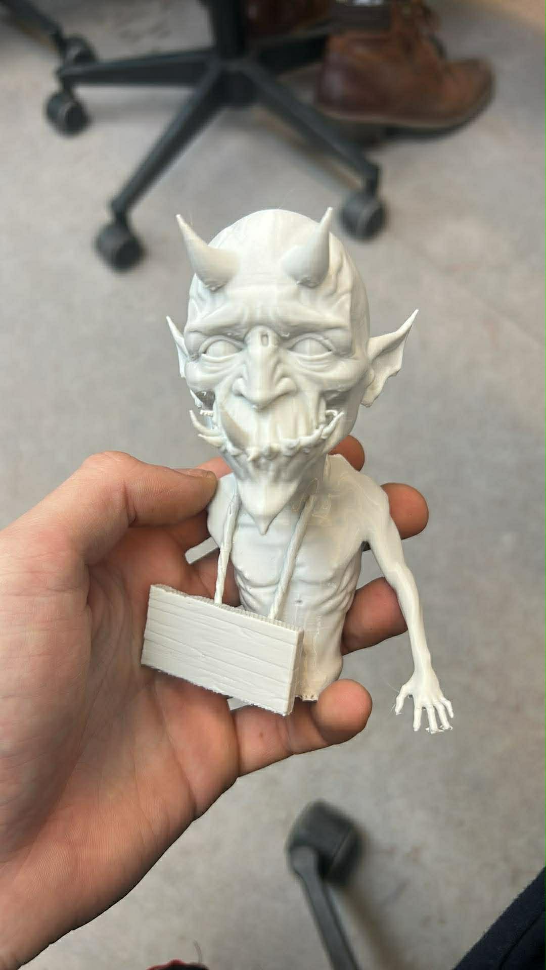 Miniatura 2 do modelo 3D Goblin Demon Bust