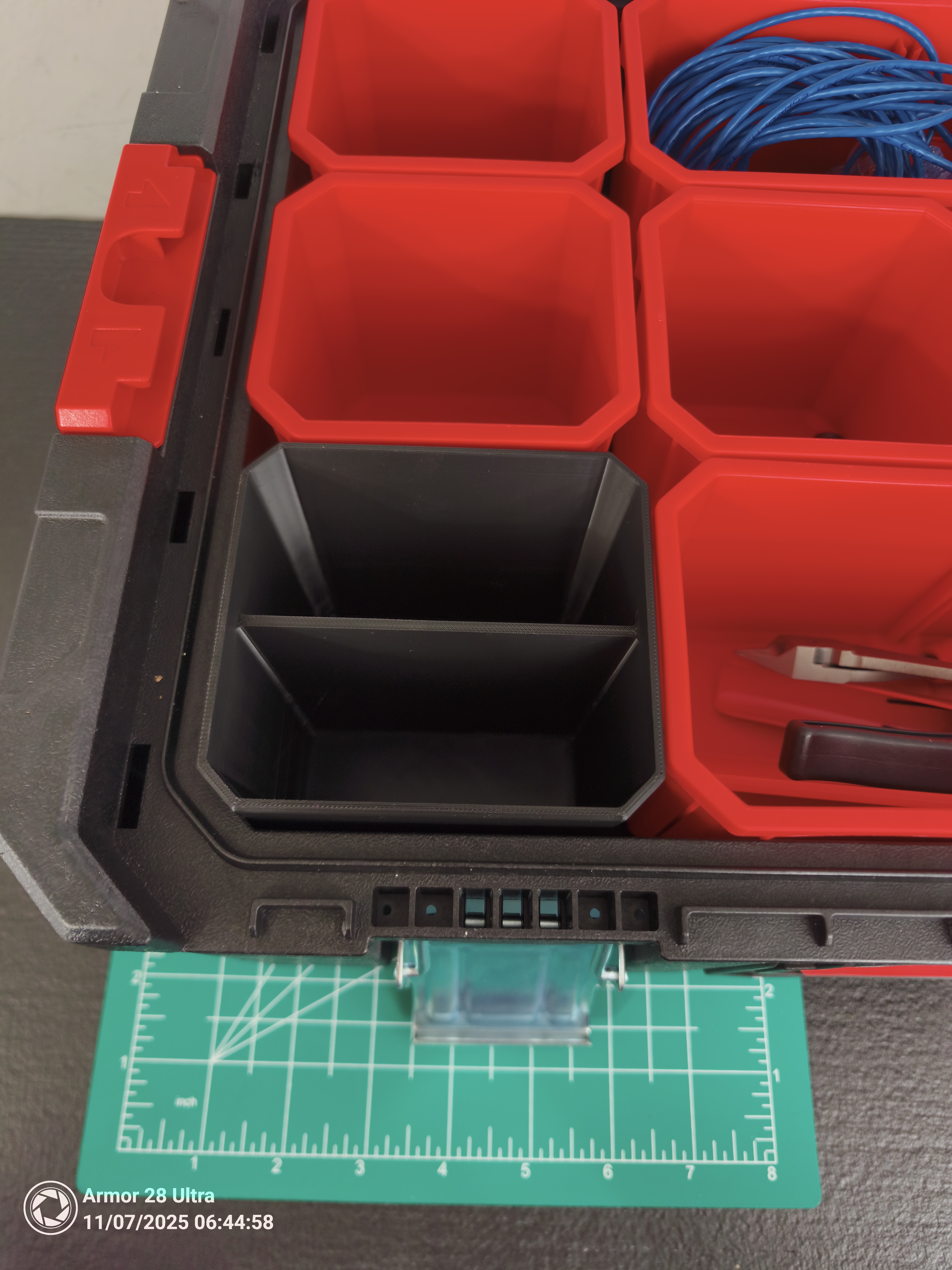 Split bin for Bauer and Tactix Modular storage