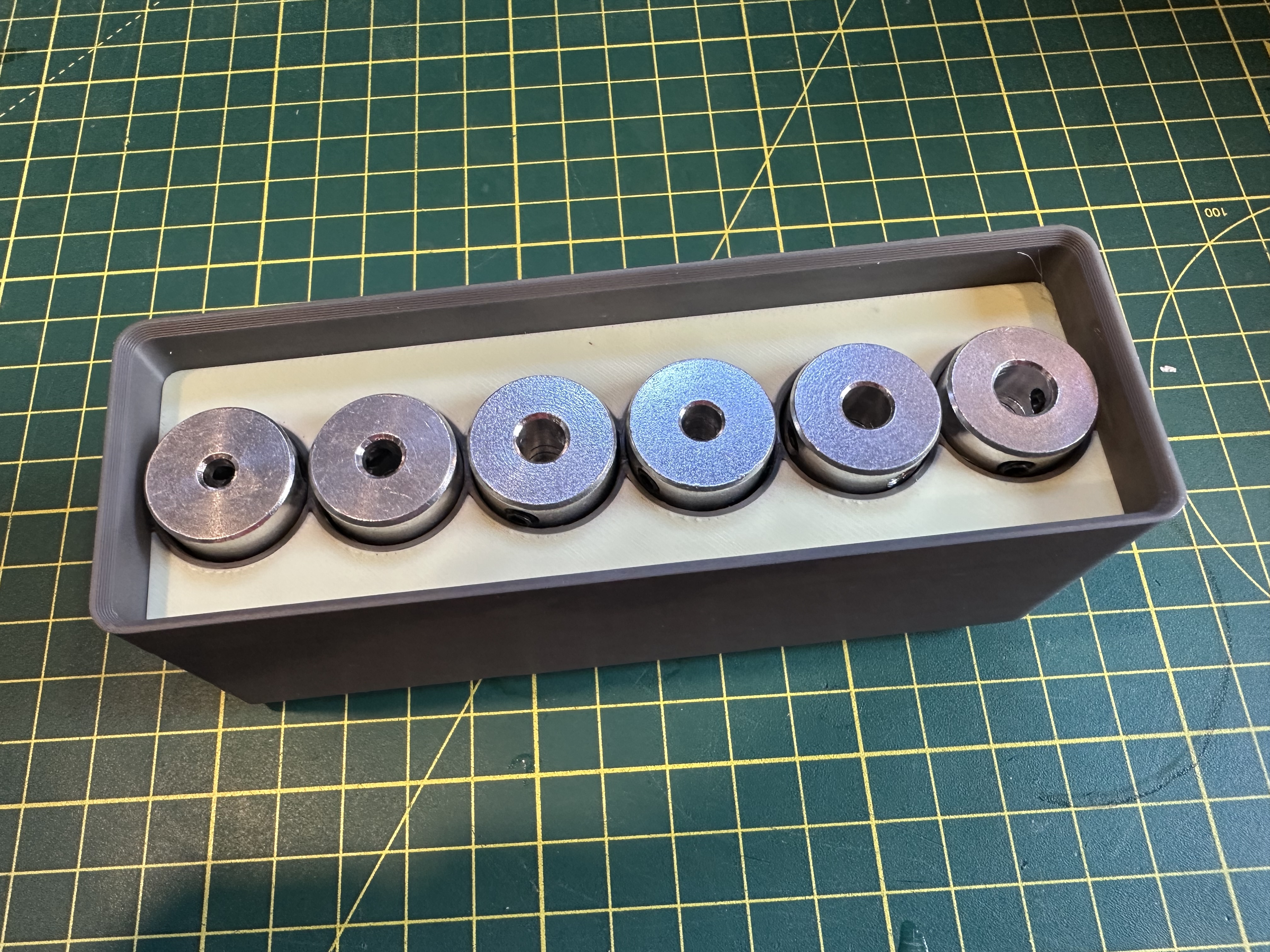 Gridfinity Autofocuser Coupler Holder
