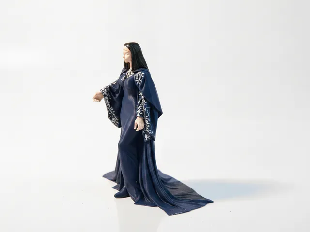 Mother Superior Hooded Figure Statue 3D Printable